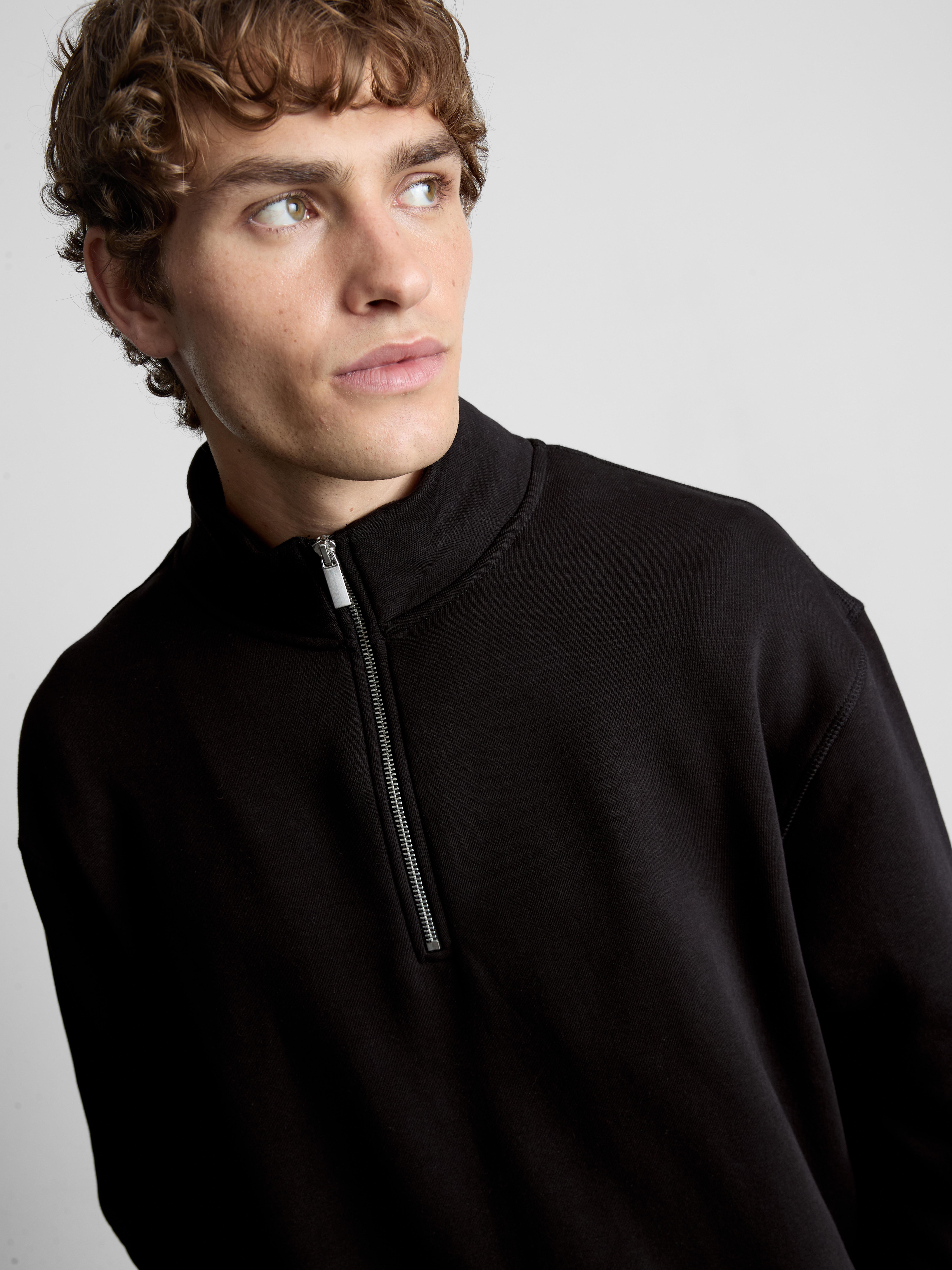 Half-Zip Sweatshirt - Black