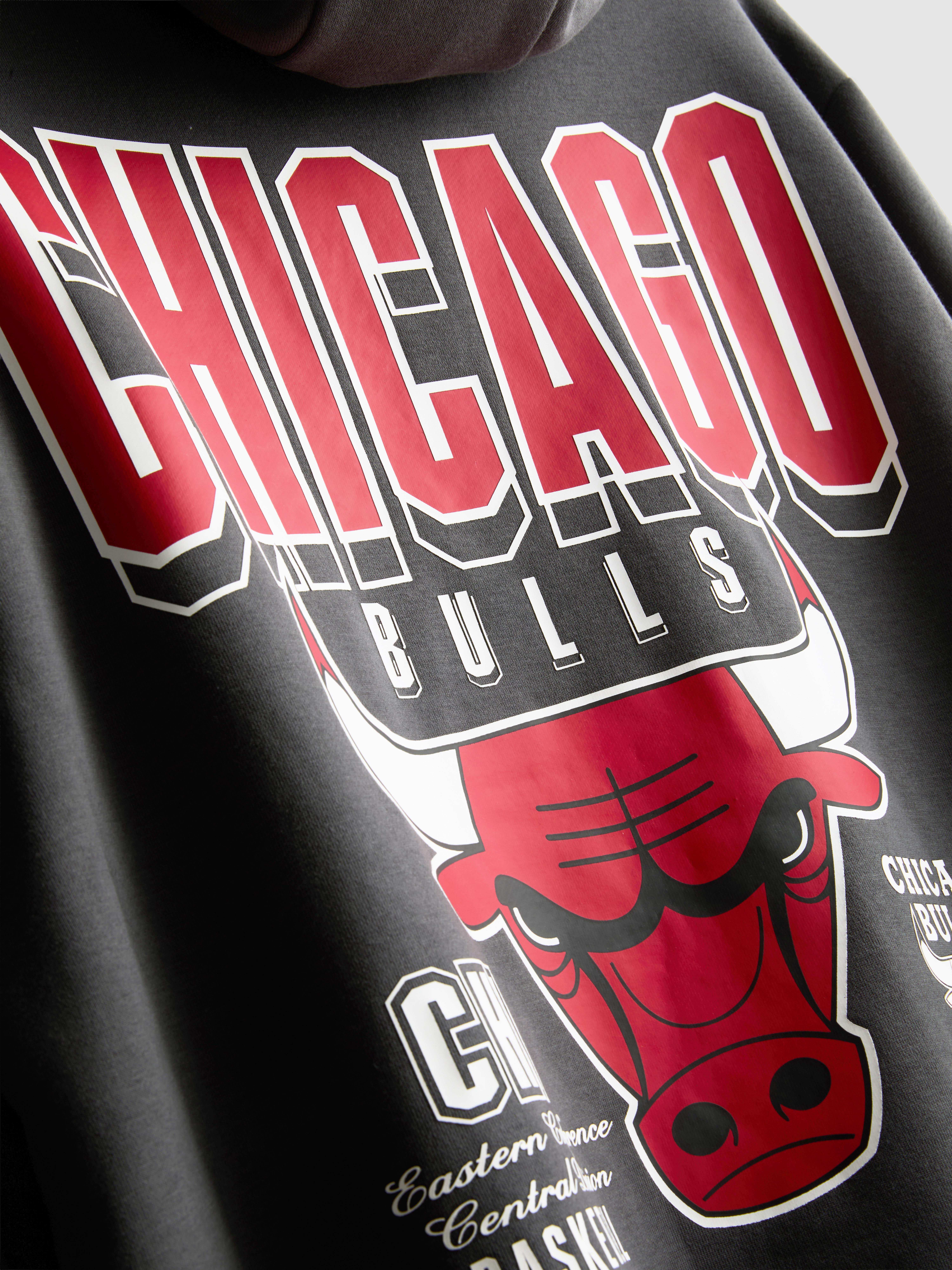 NBA Chicago Bulls Cotton-Rich Hoodie - Charcoal