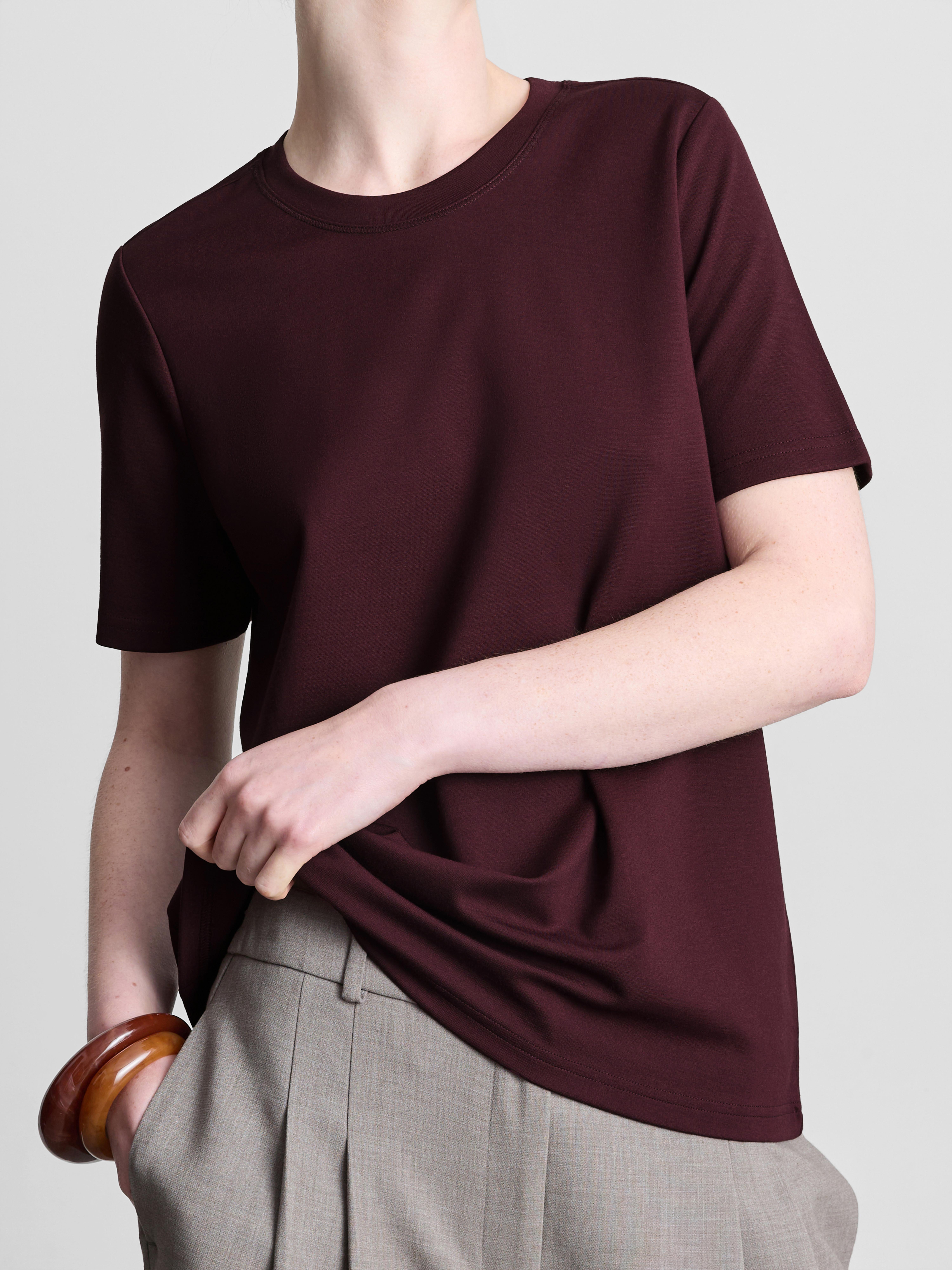 The Edit Ultimate Slim Fit Tee - Wine