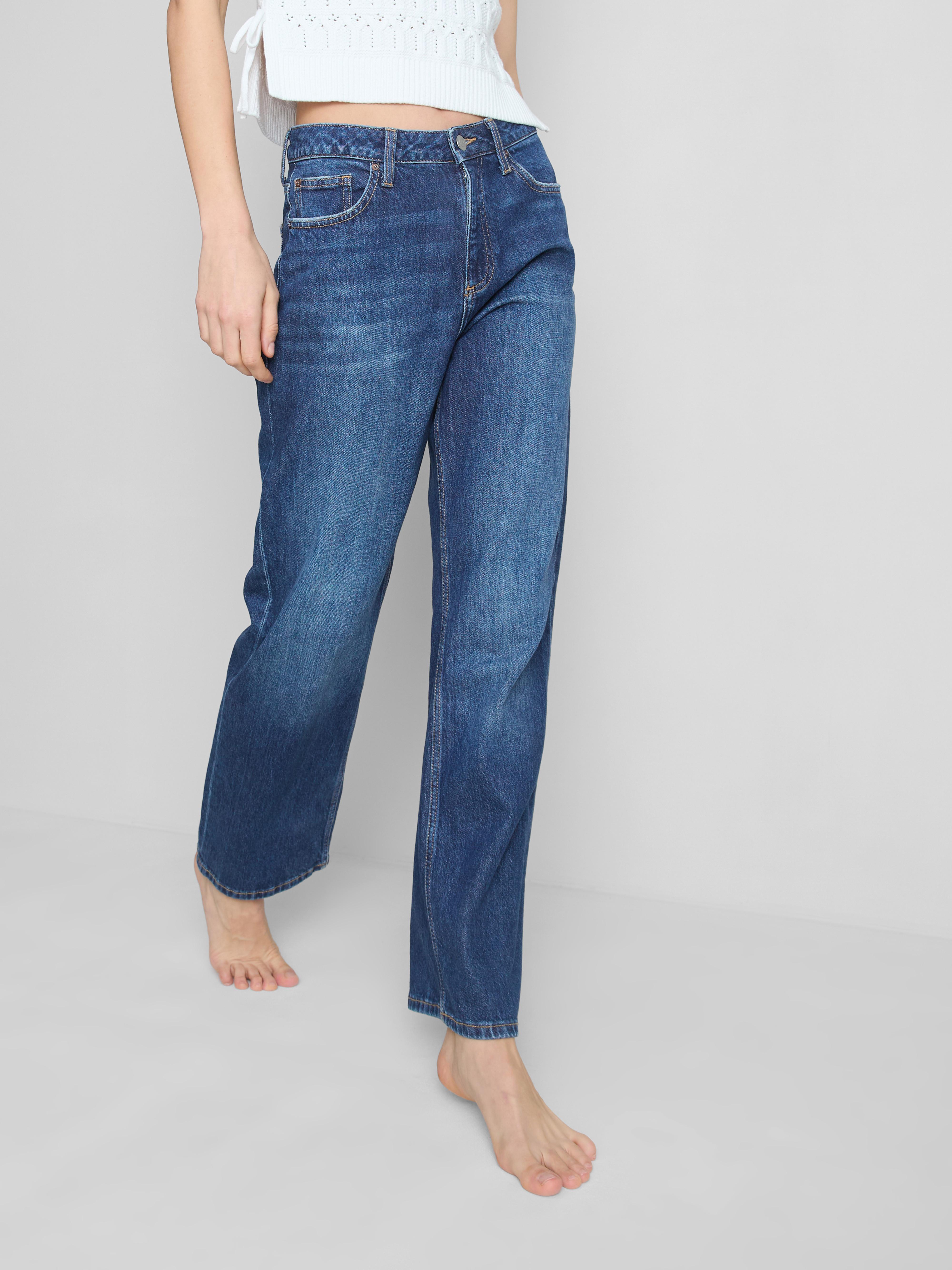 High-Waisted Straight-Leg Jeans - Indigo