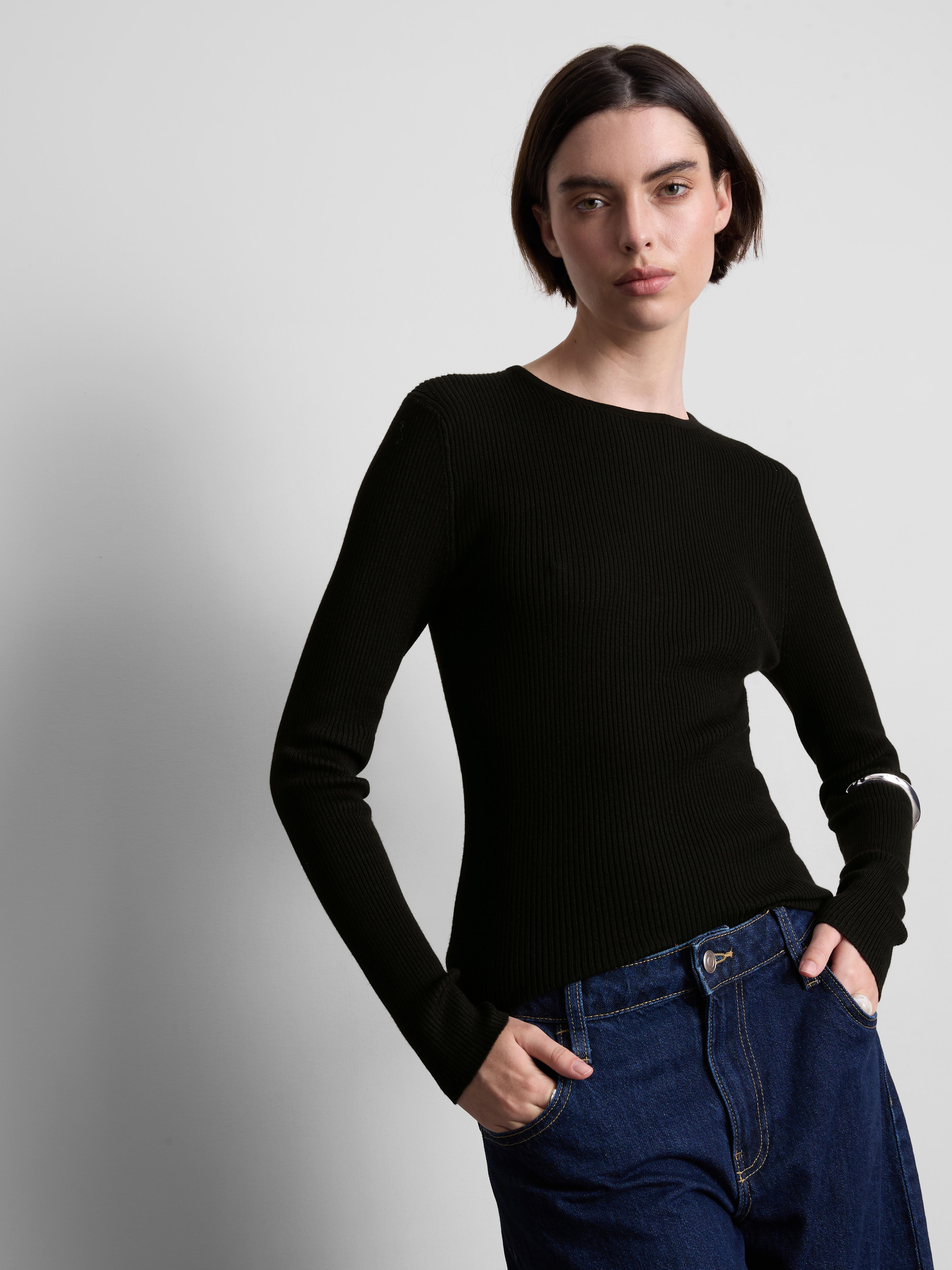 Ribbed Crew Neck Sweater - Black