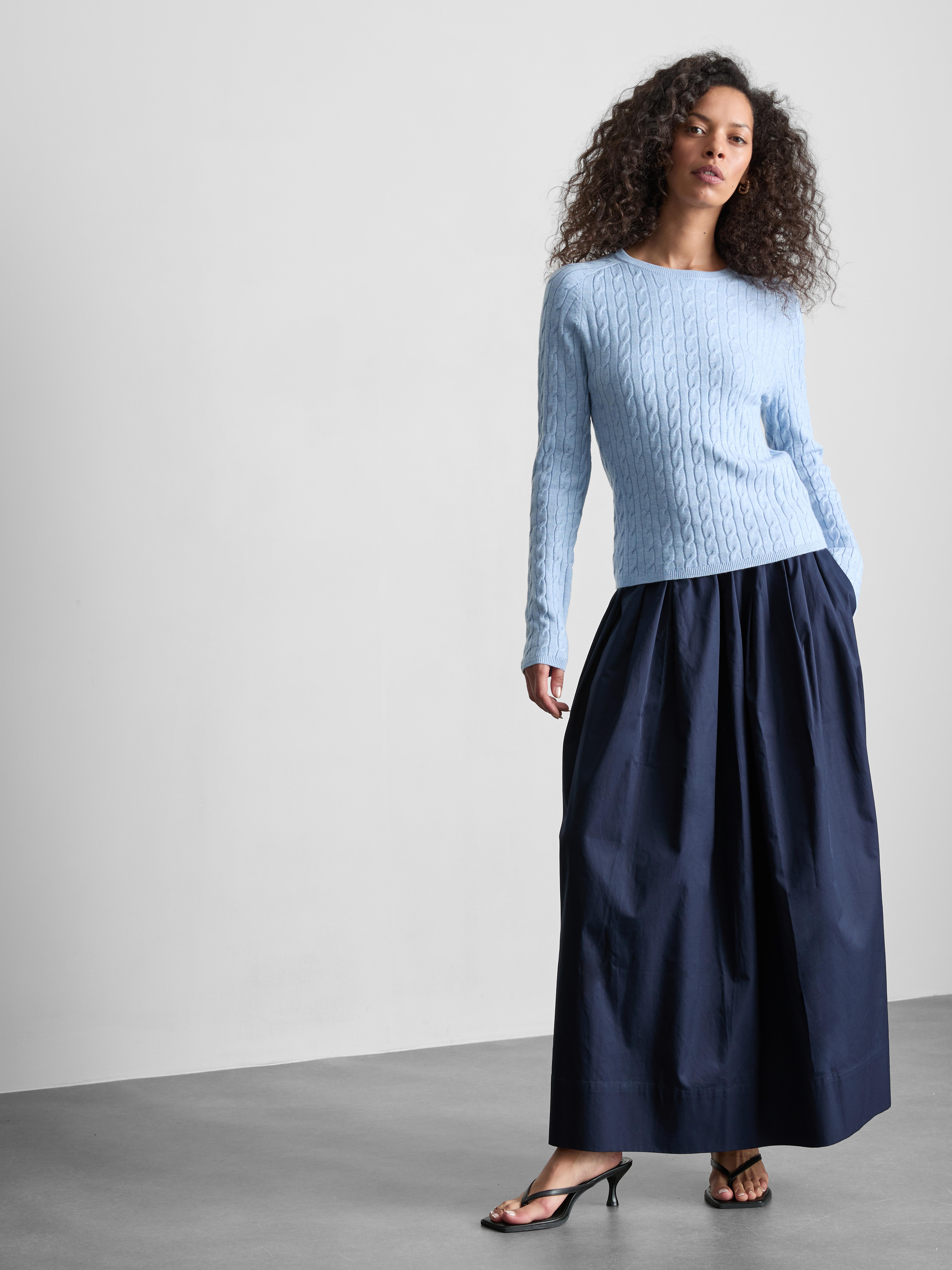 Cable Knit Crew Neck Sweater - Light Blue