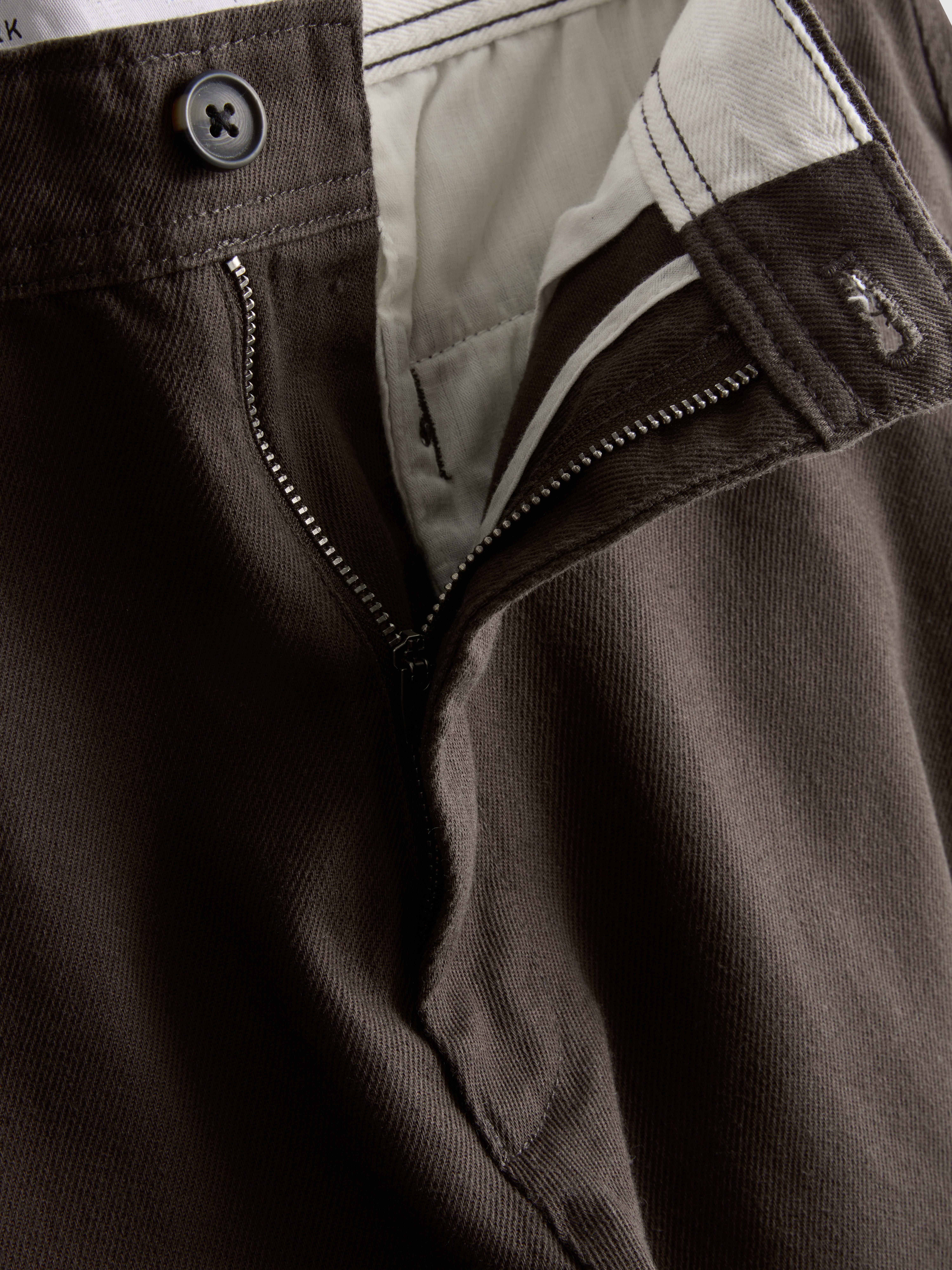 Mid-Rise Chino Pants - Brown