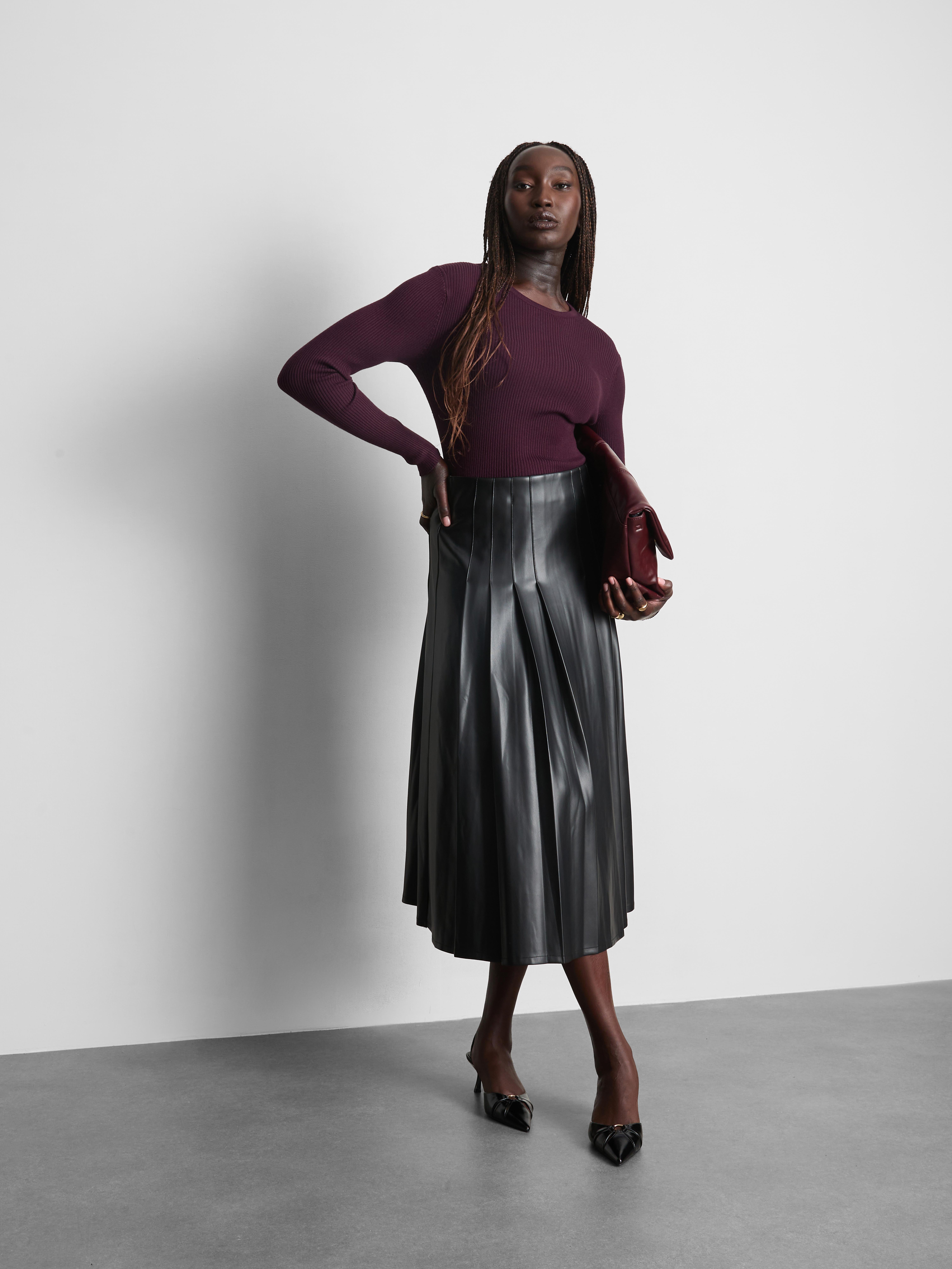 Ribbed Crew Neck Sweater - Dark Purple