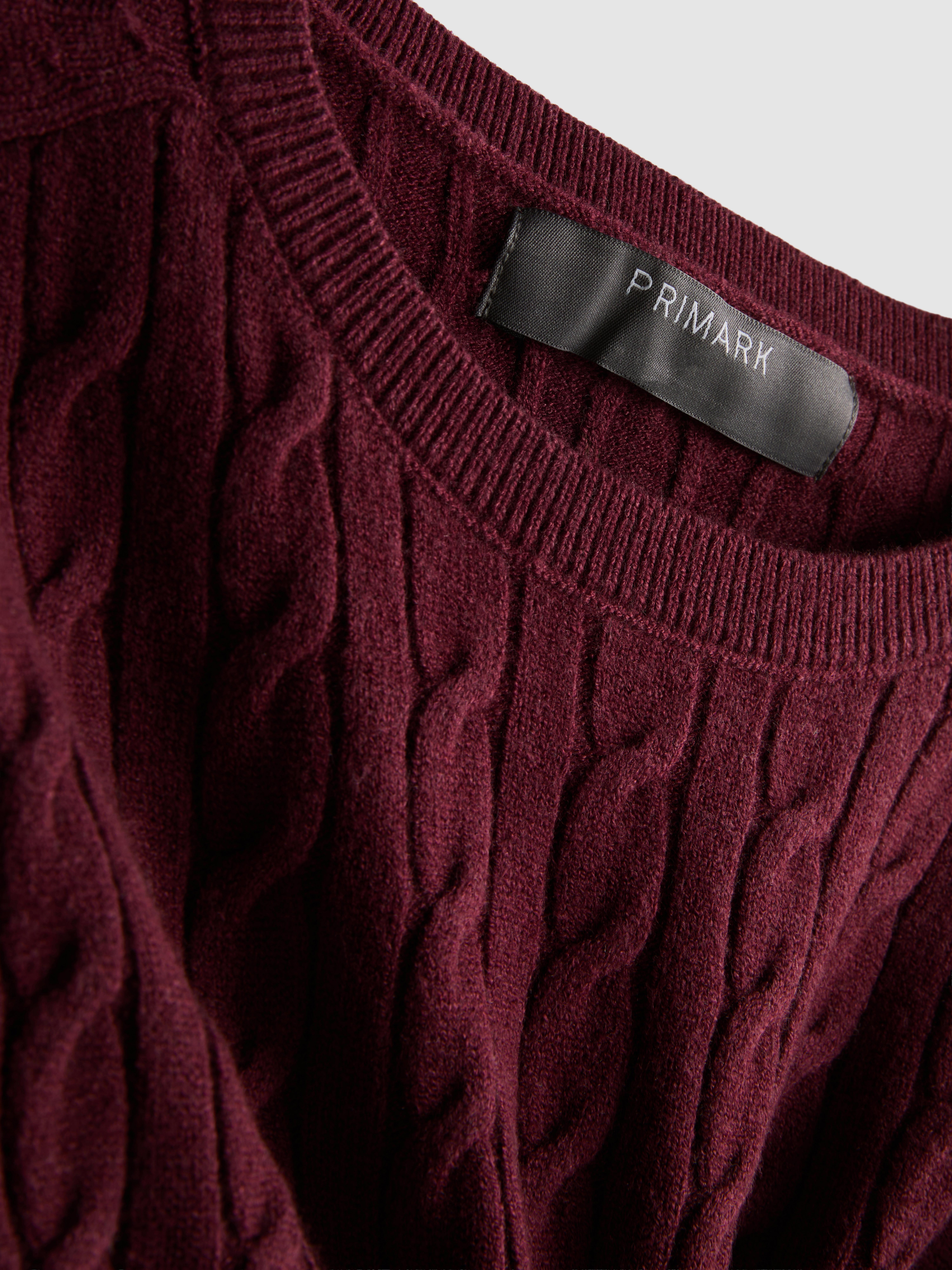 Cable Knit Crew Neck Sweater - Burgundy
