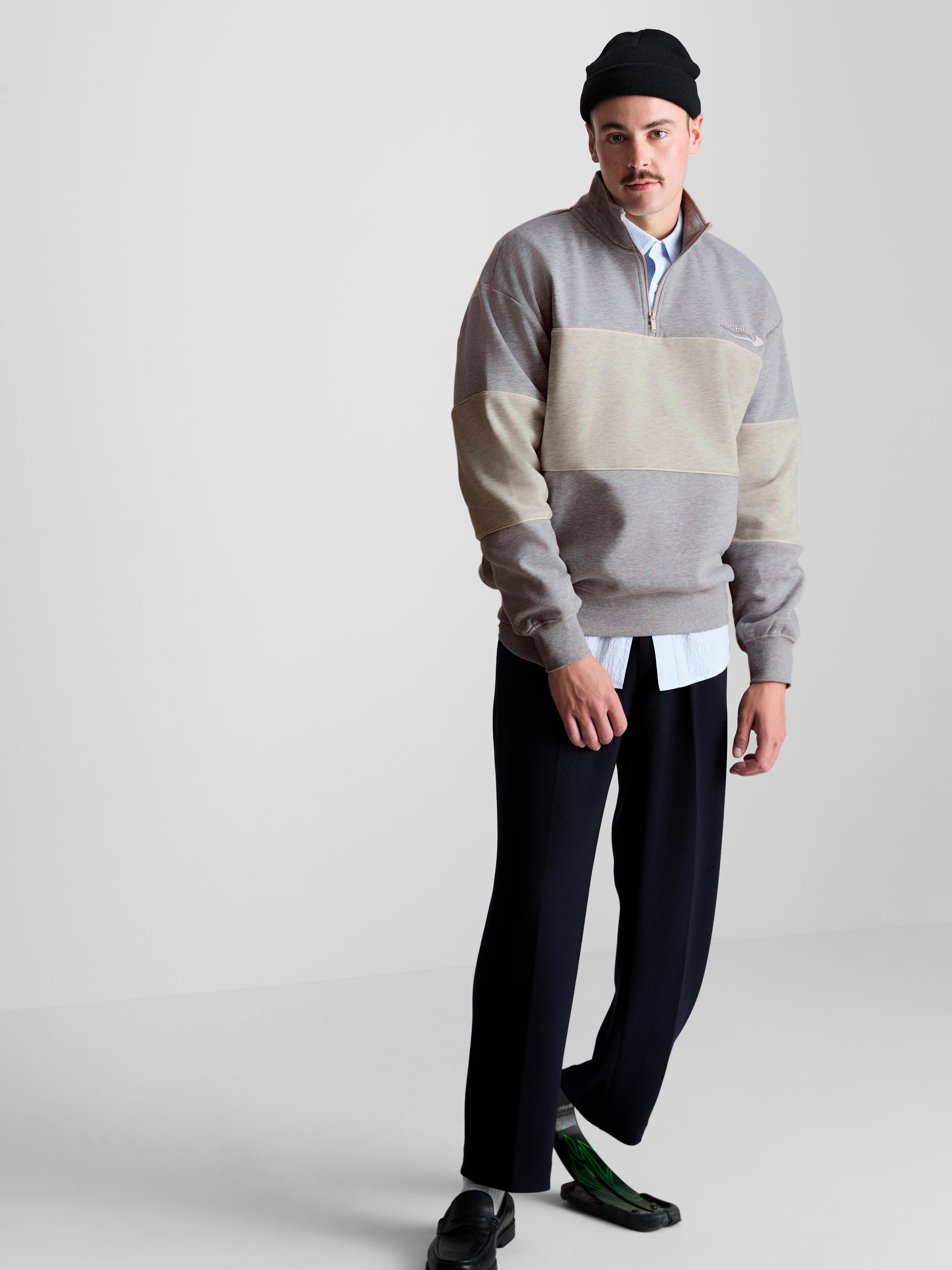 Colorblock High-Neck Sweatshirt - Light Gray