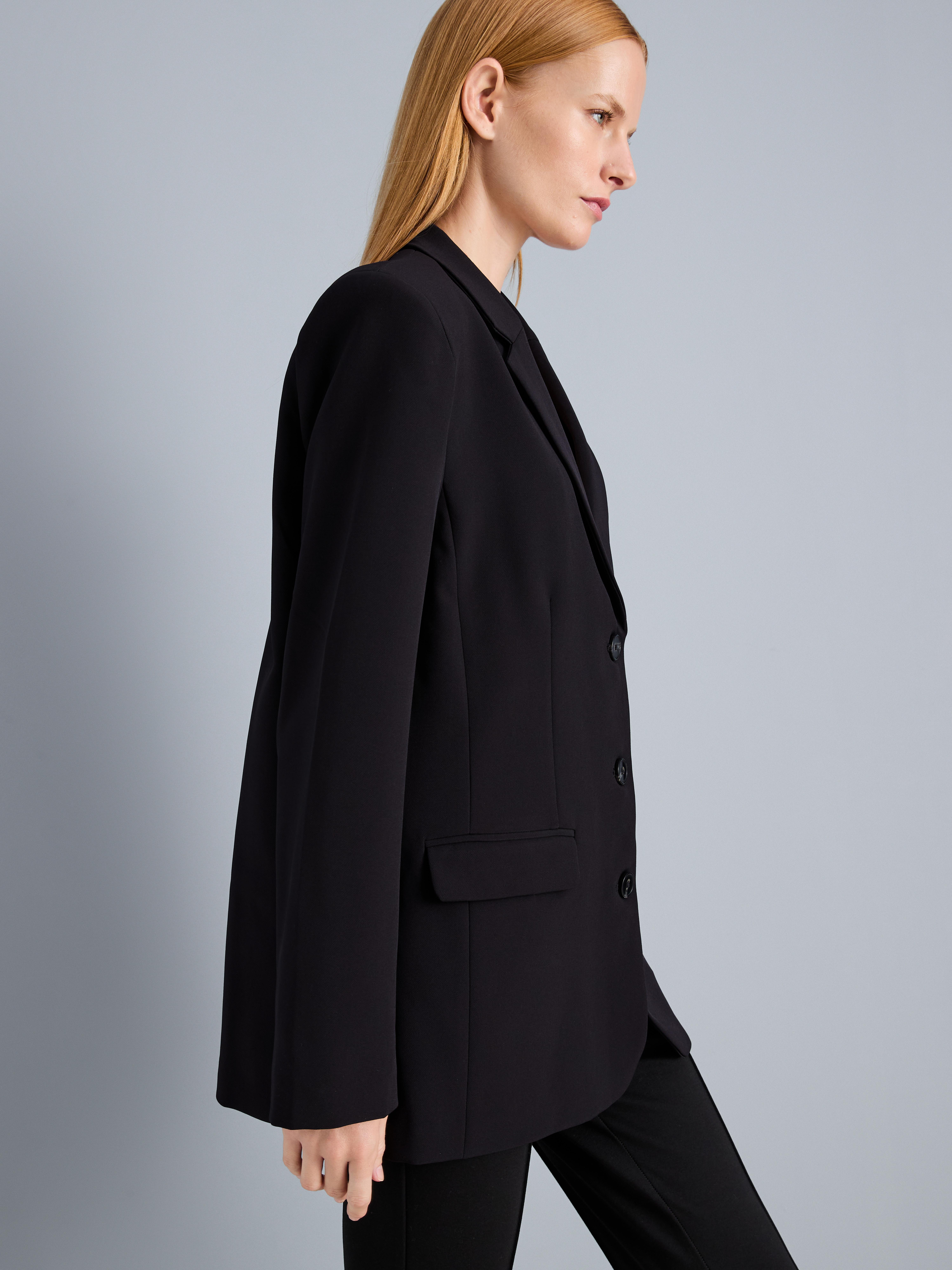 Tailored Single-Breasted Blazer - Black
