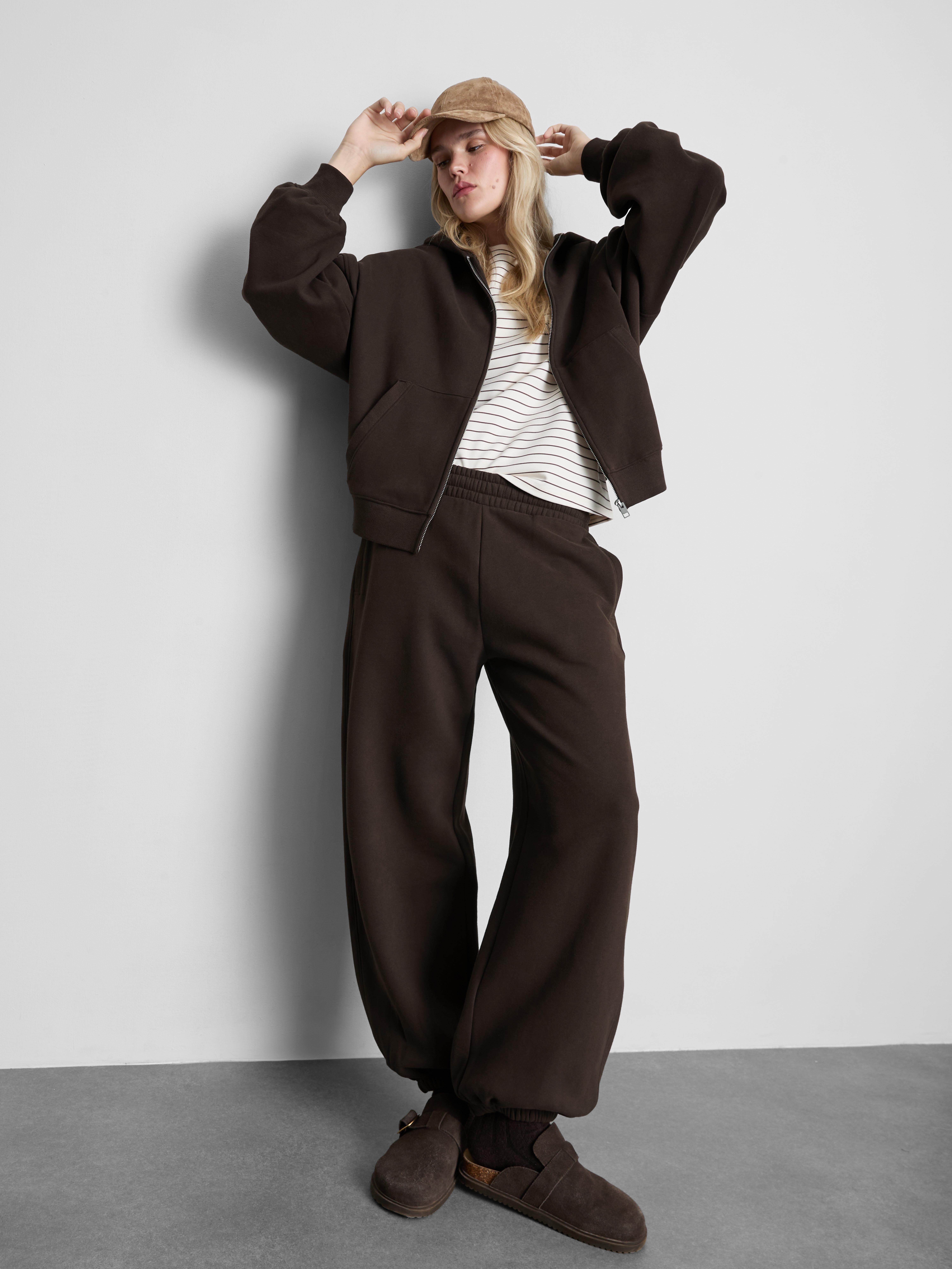 Cotton-Rich Relaxed Cuffed Joggers - Chocolate