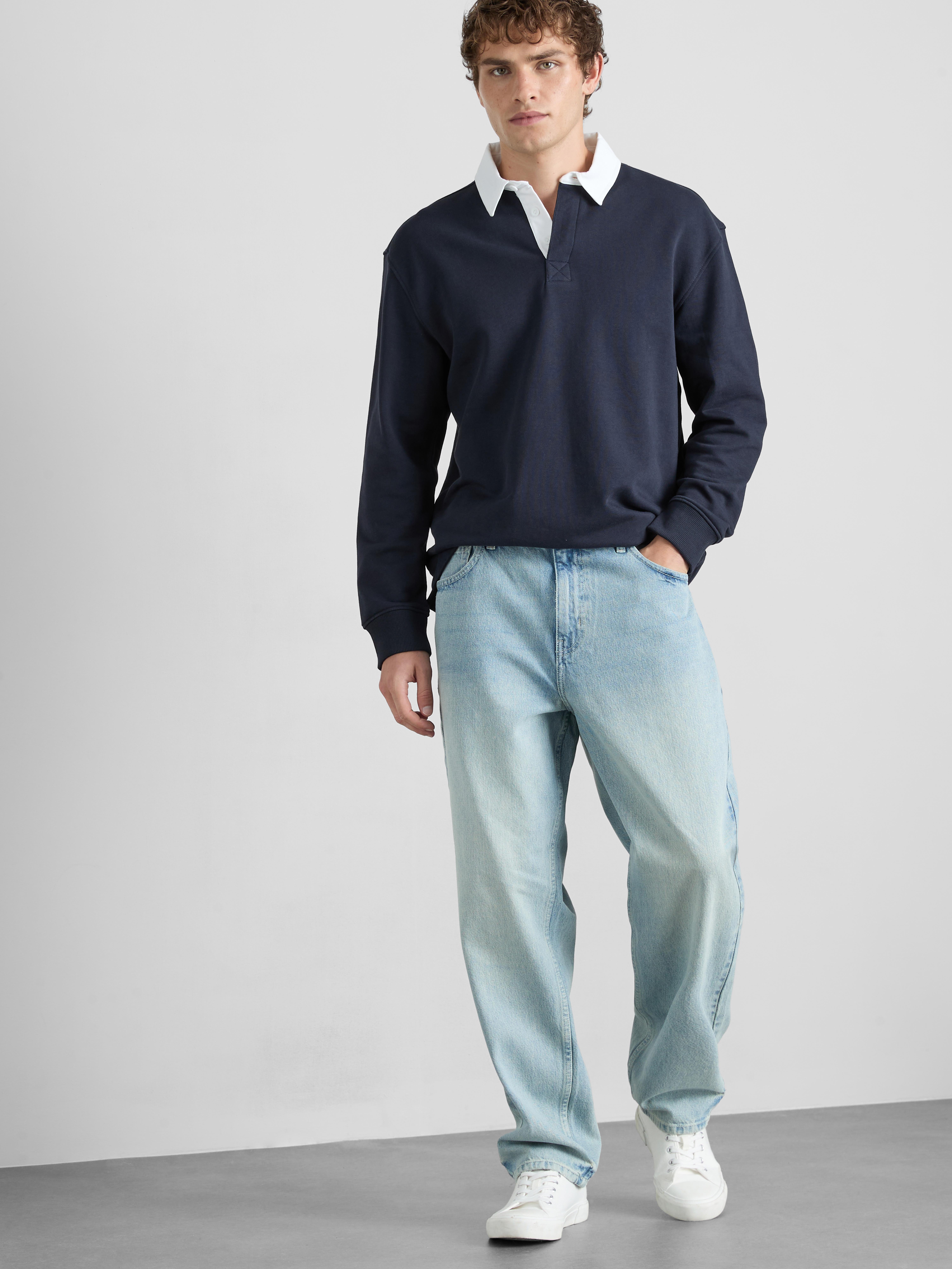 High-Waisted Relaxed Jeans - Light Blue