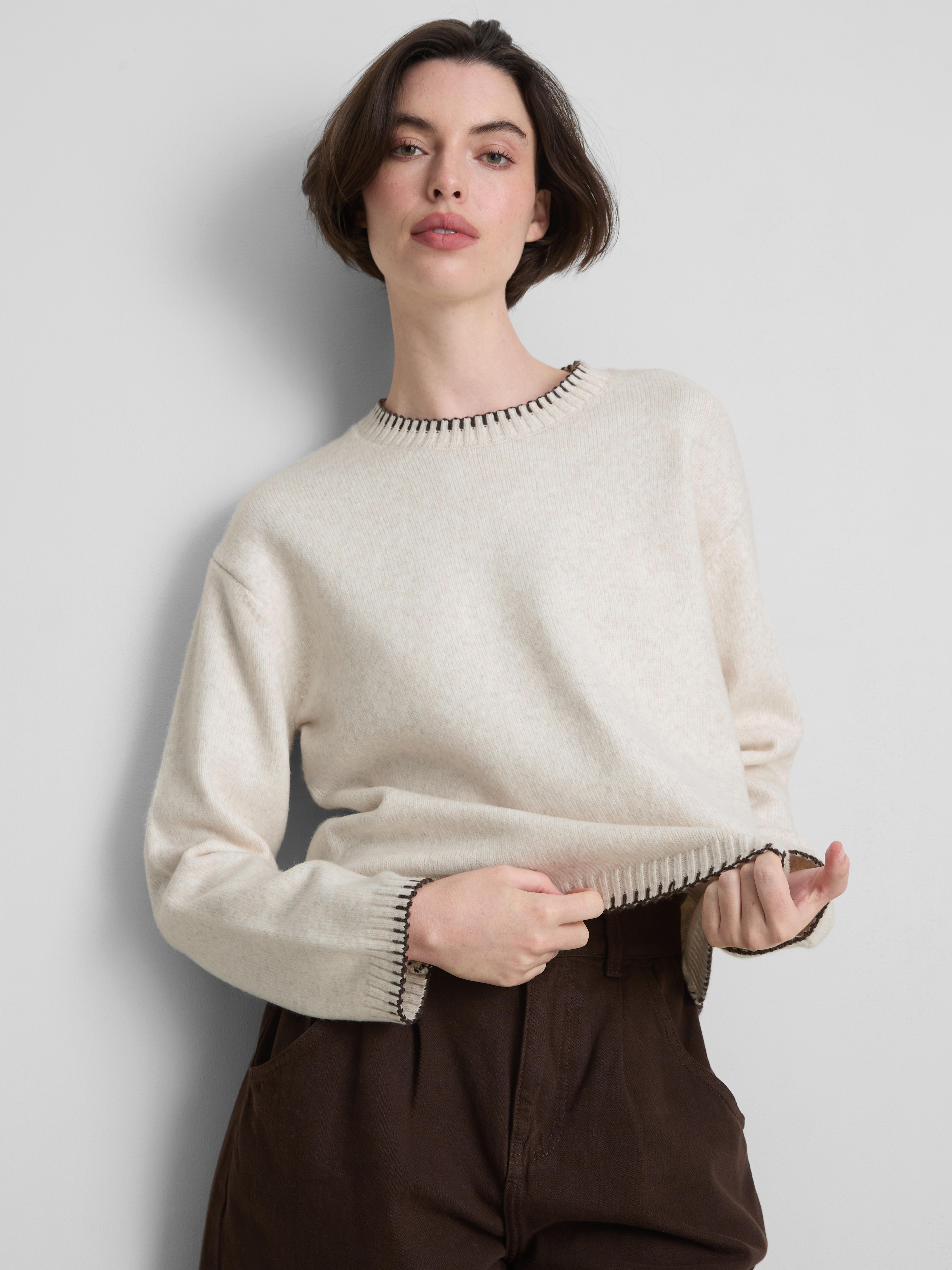 Knitted Stitch-Detail Crewneck Sweater - Ivory