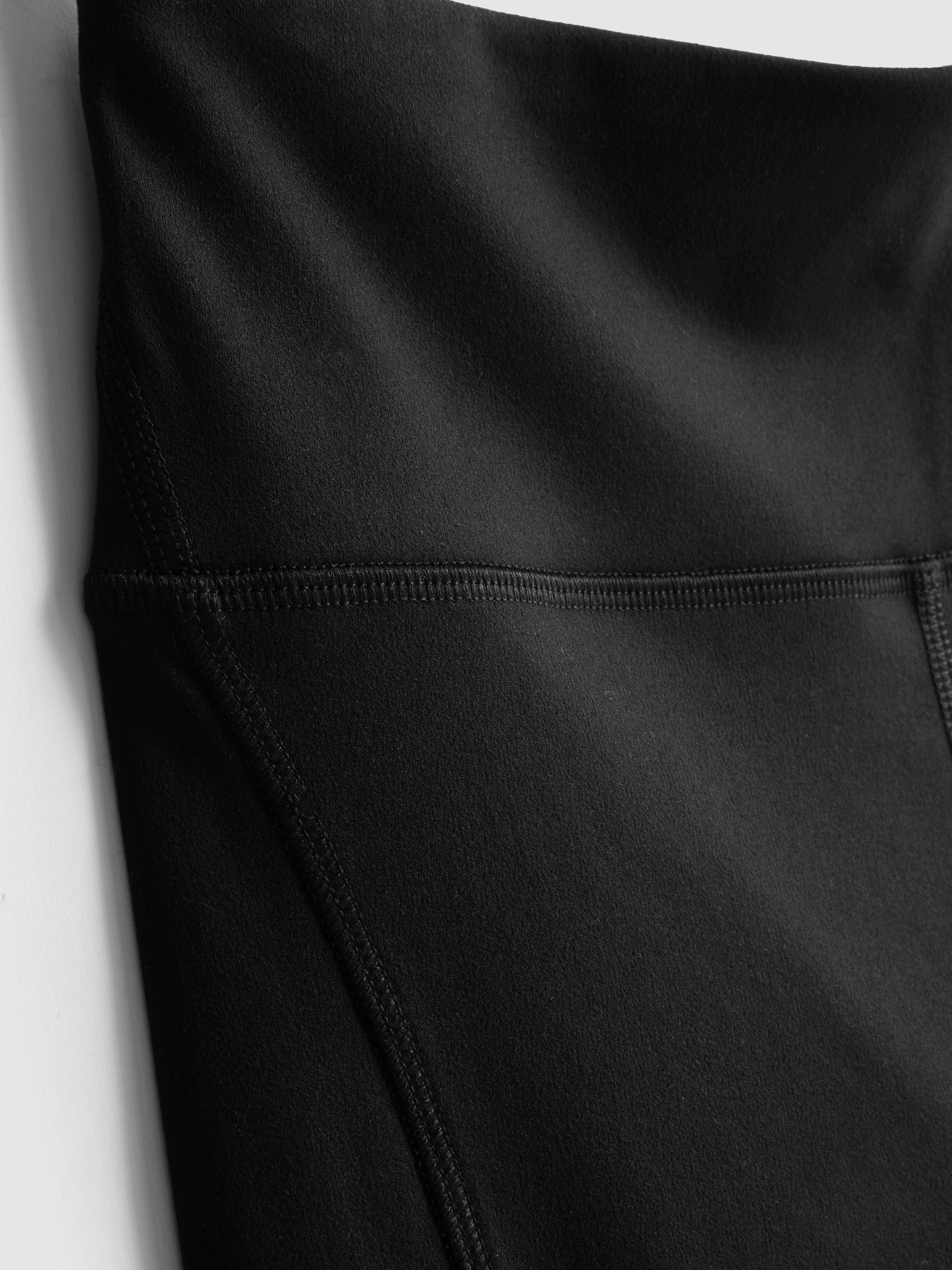High Waisted Active Capri Leggings - Black