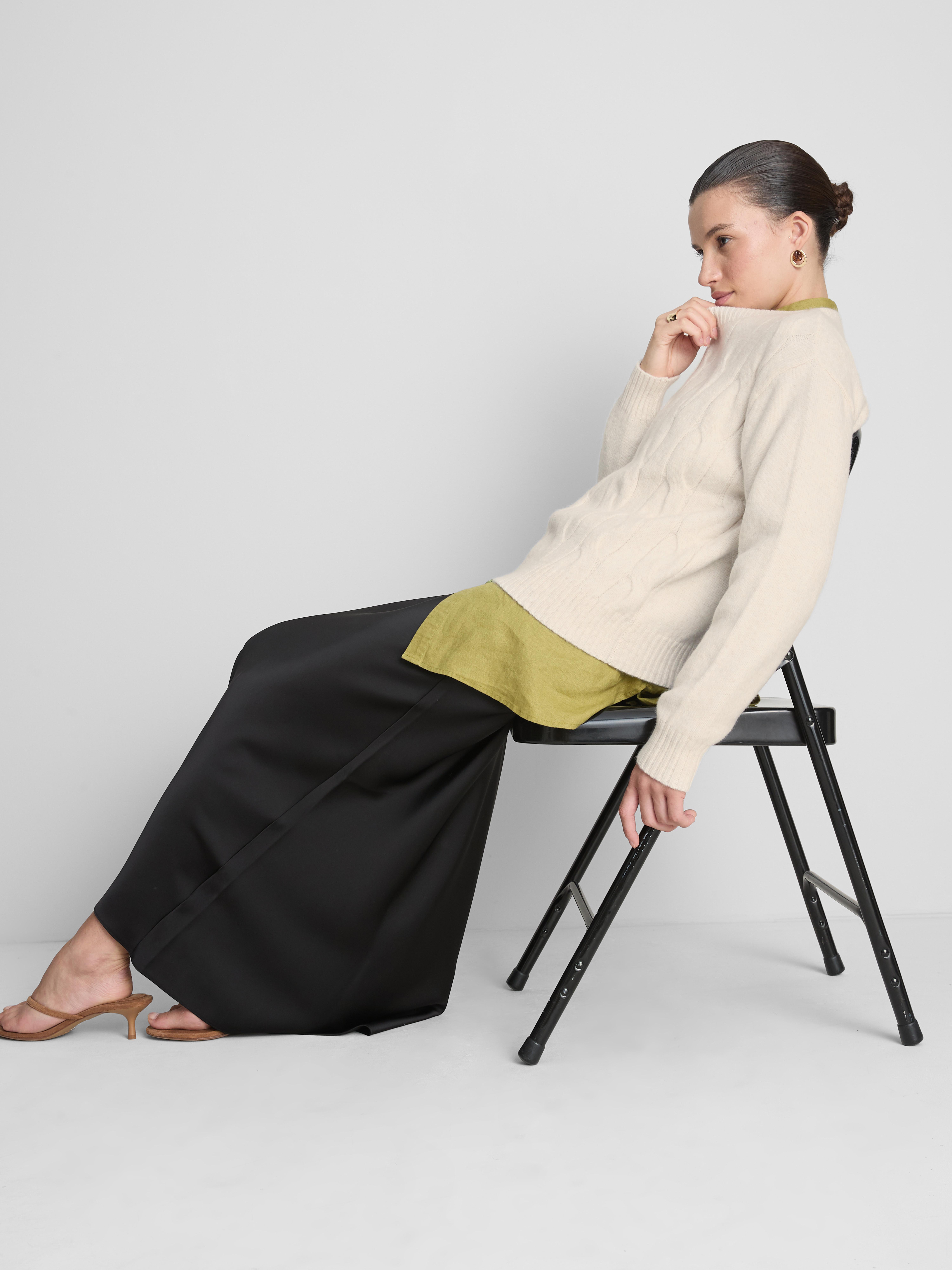 Cable Knit Crew Neck Sweater - Ivory