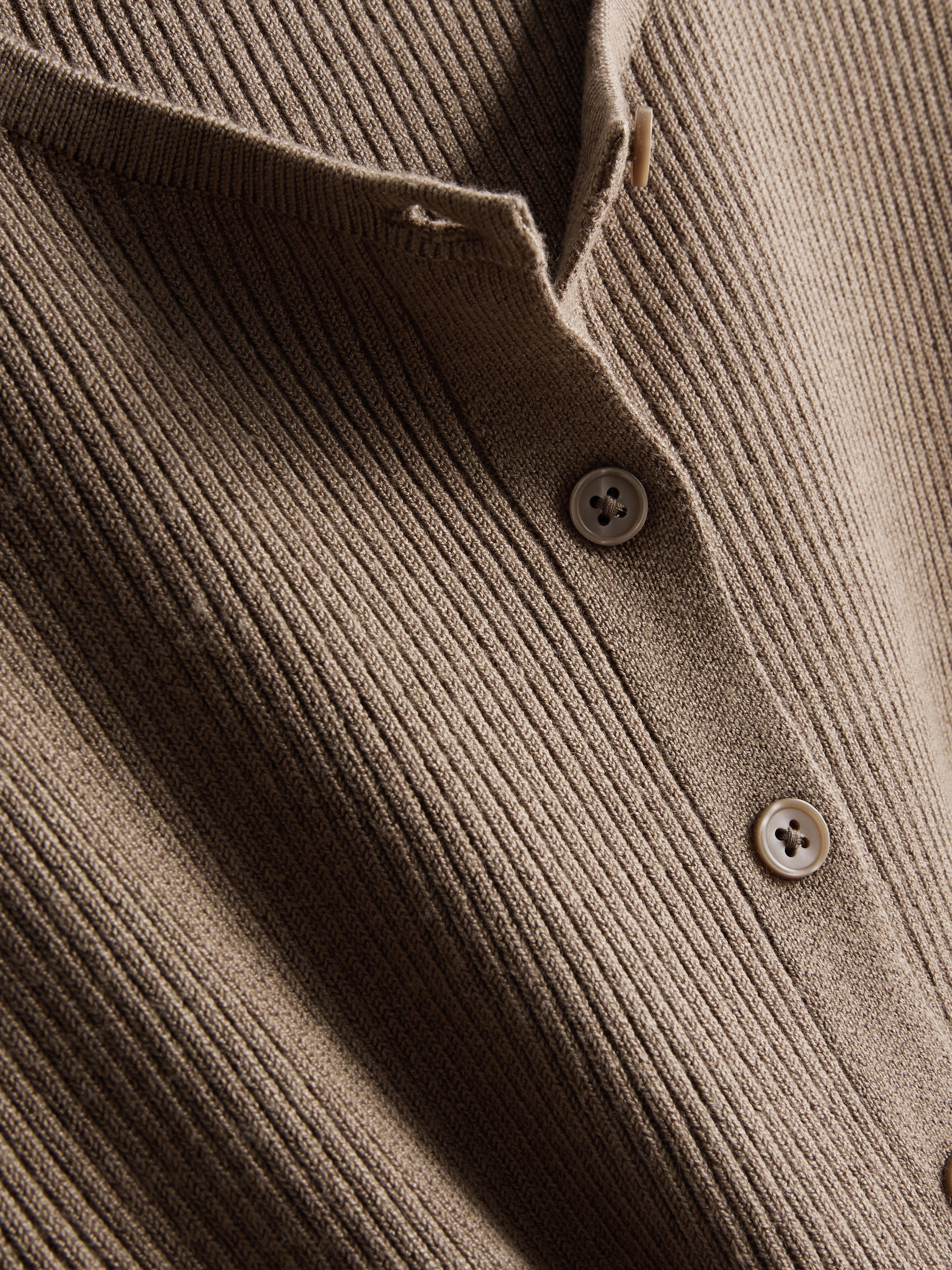 Ribbed Round Neck Cardigan - Brown