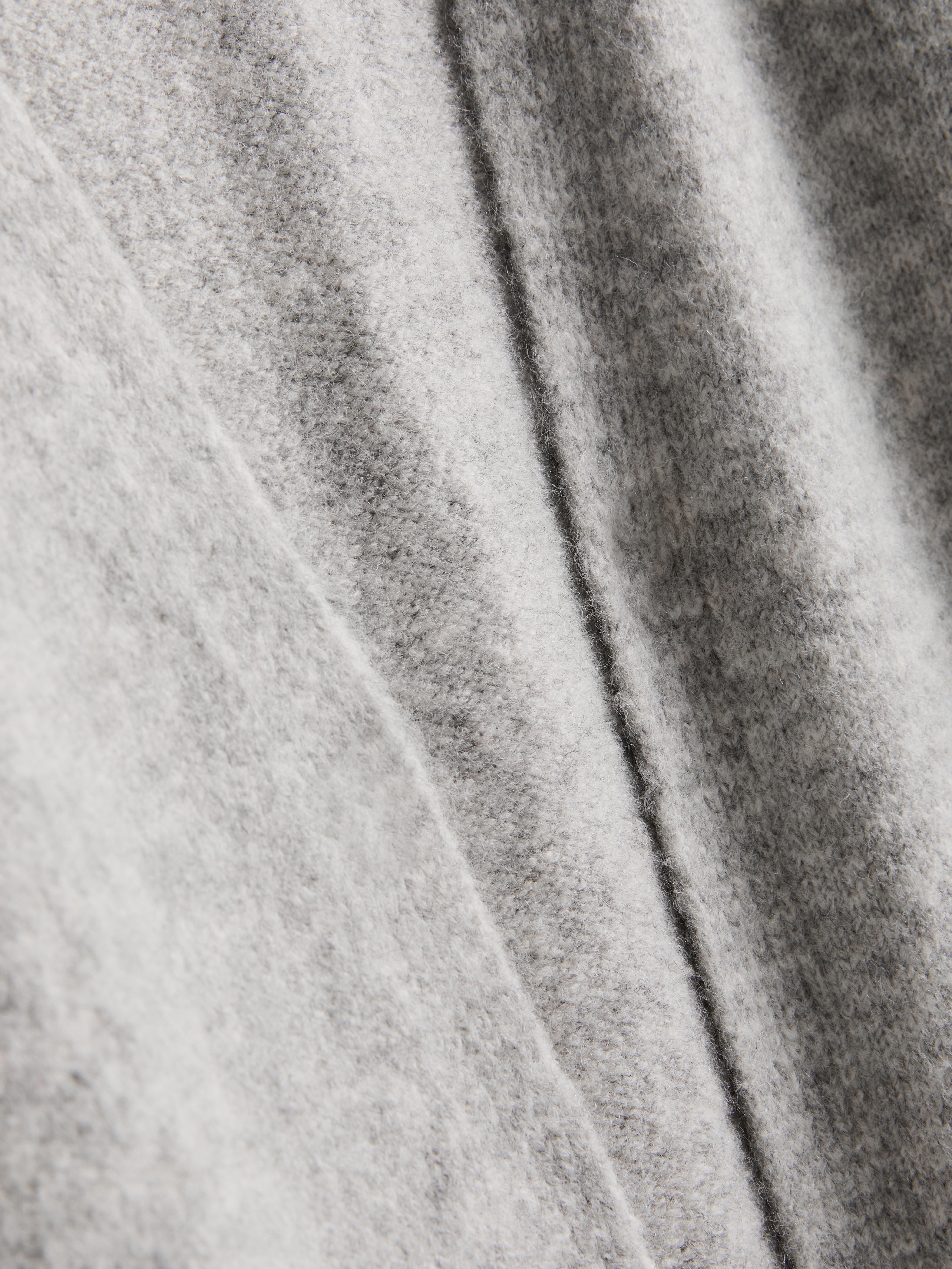 Classic Relaxed Knitted Cardigan - Light Gray