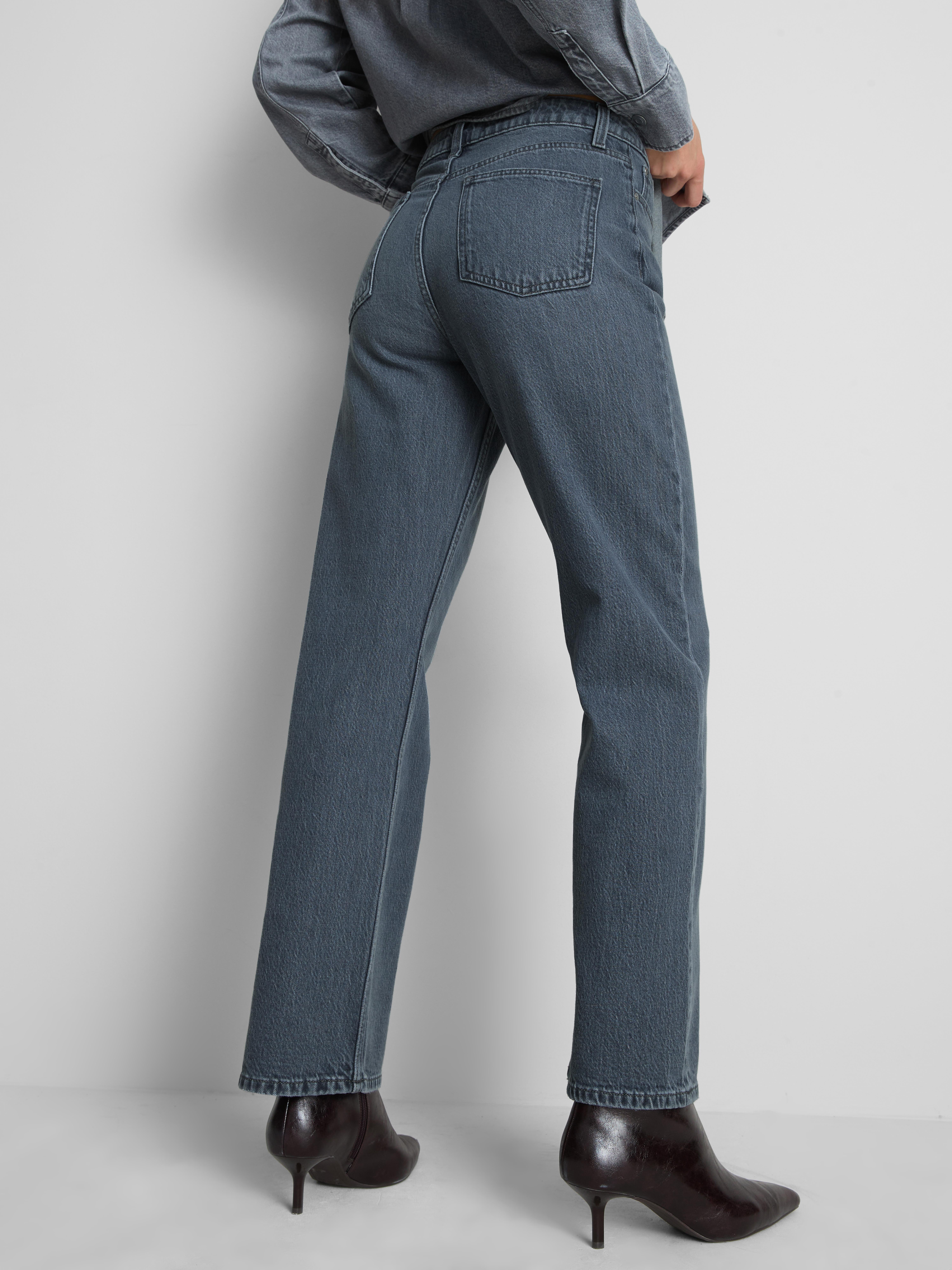 Cotton-Rich Straight-Leg Jeans - Gray