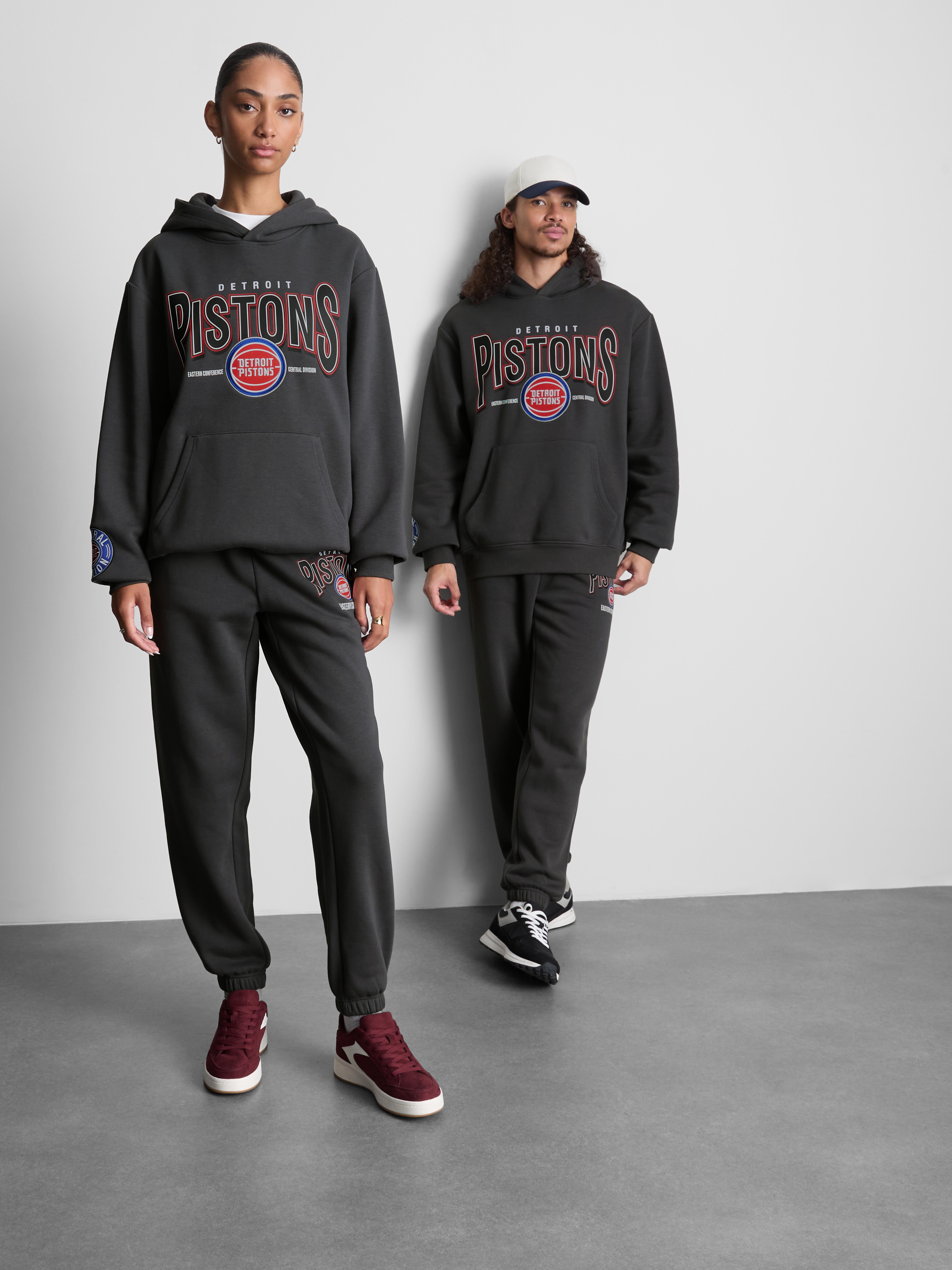 NBA Detroit Pistons Cotton-Rich Hoodie - Charcoal