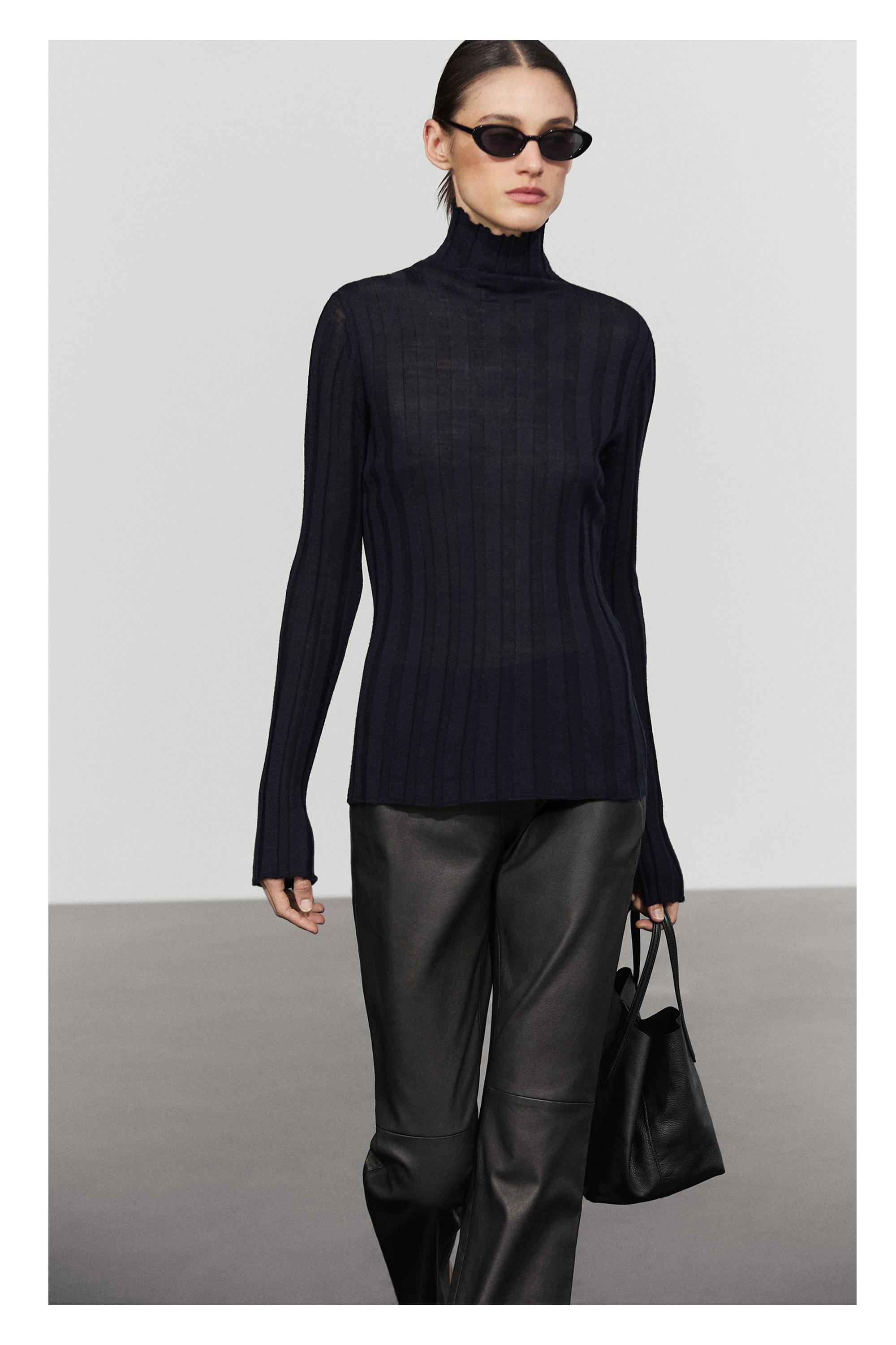 Ribbed mock turtleneck knit sweater - NAVY BLUE
