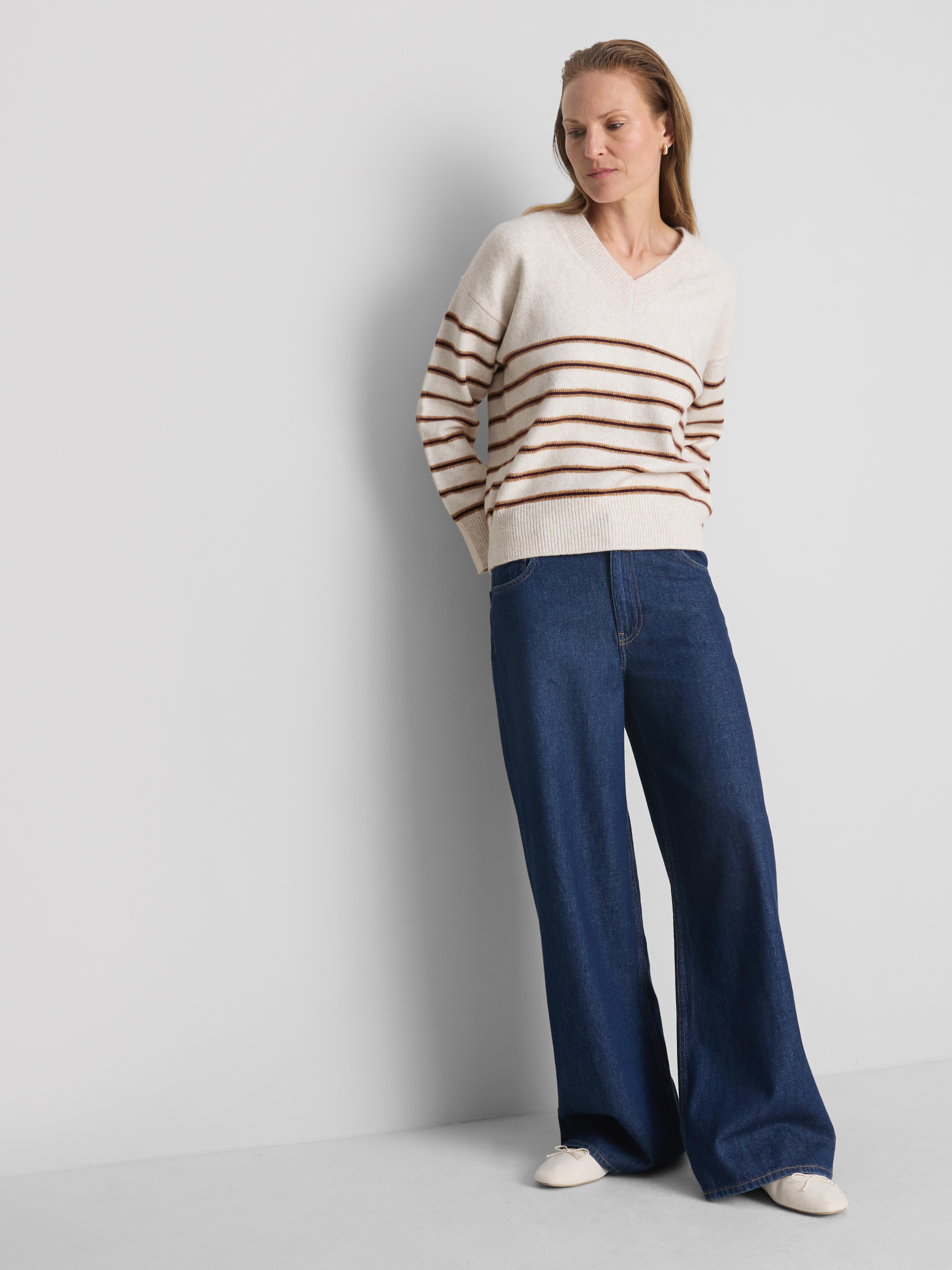 Knitted V-Neck Sweater - Ivory