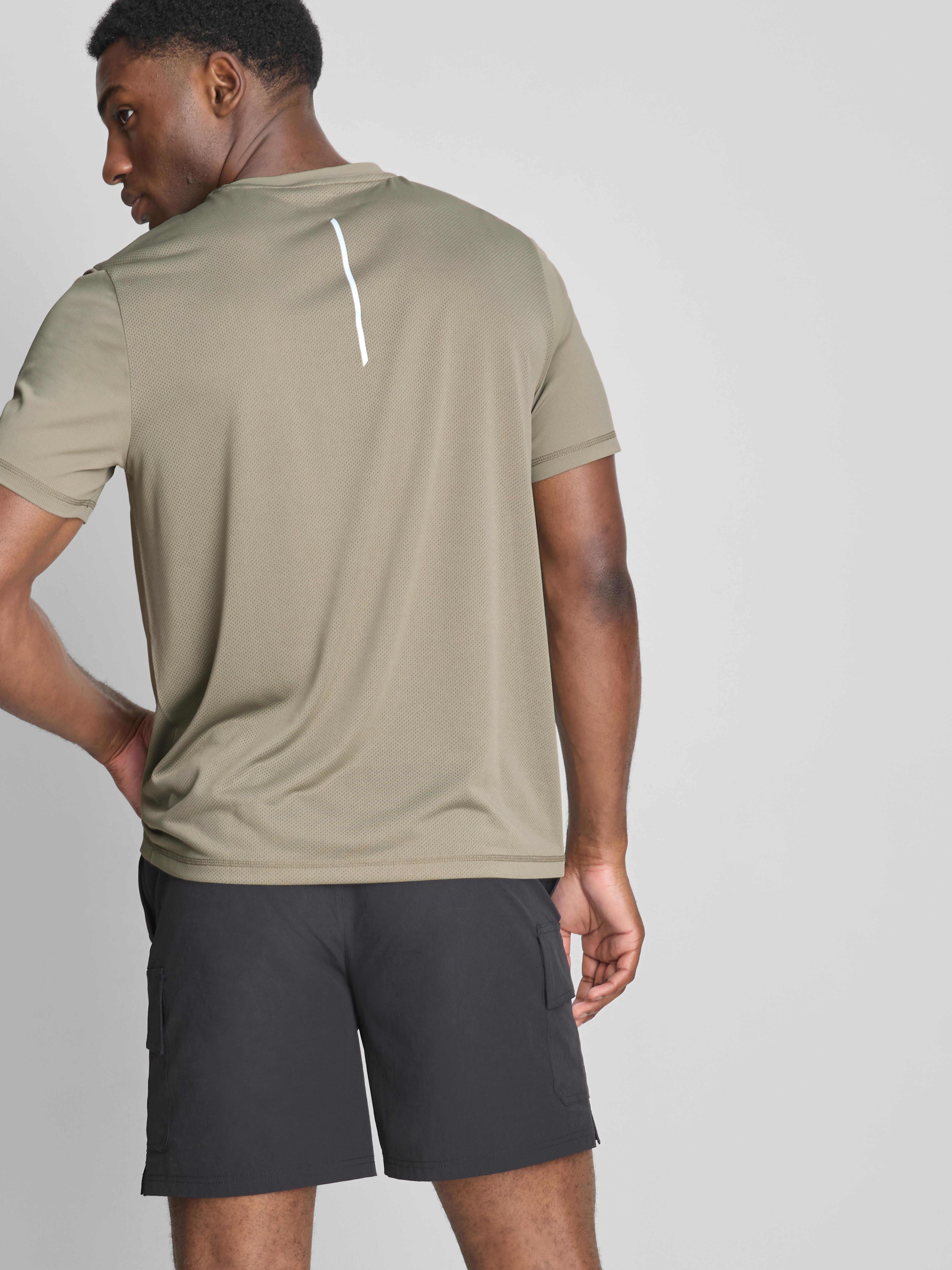 Panelled Gym T-Shirt - Light Green
