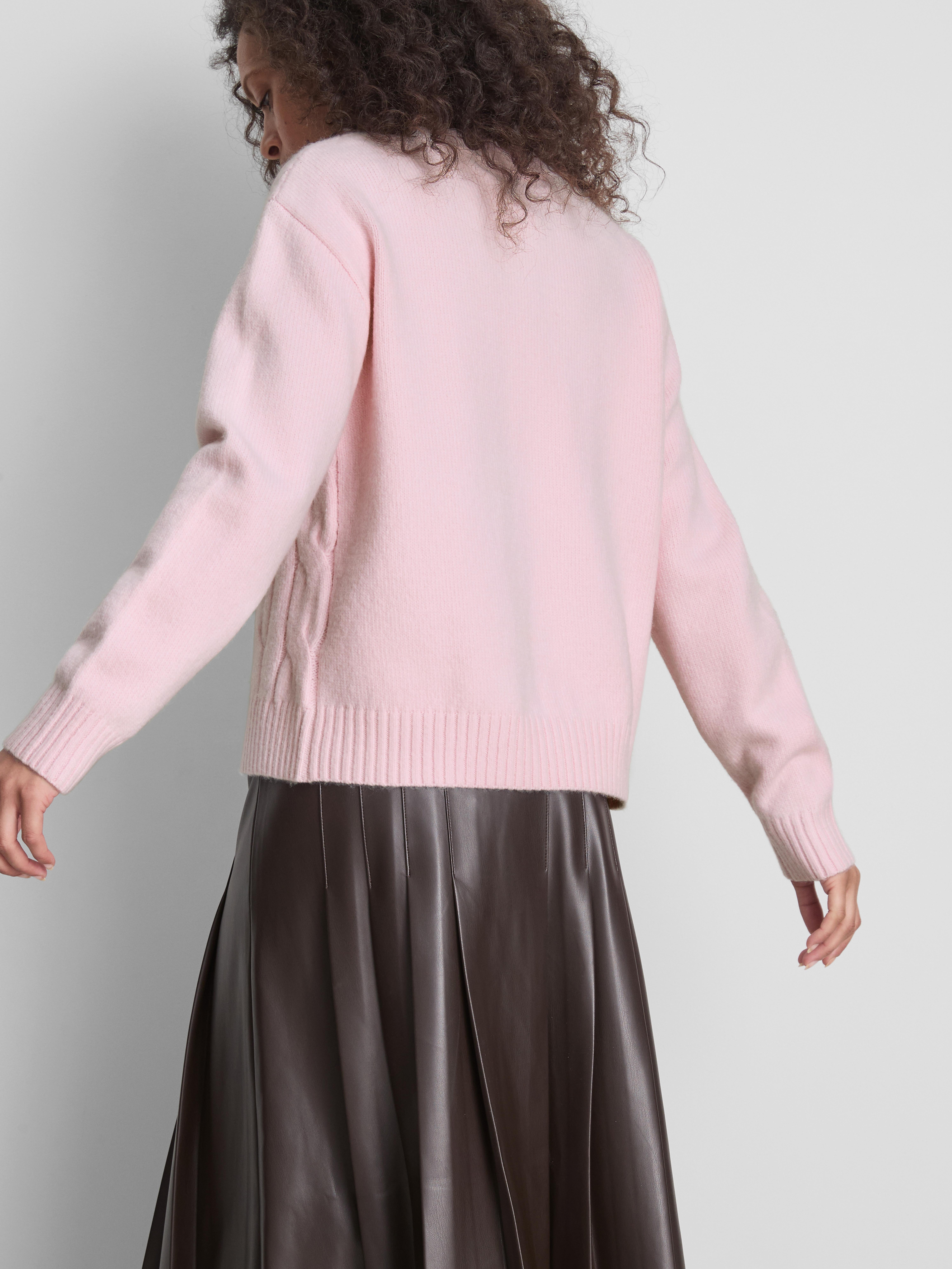 Cable Knit Crew Neck Sweater - Light Pink