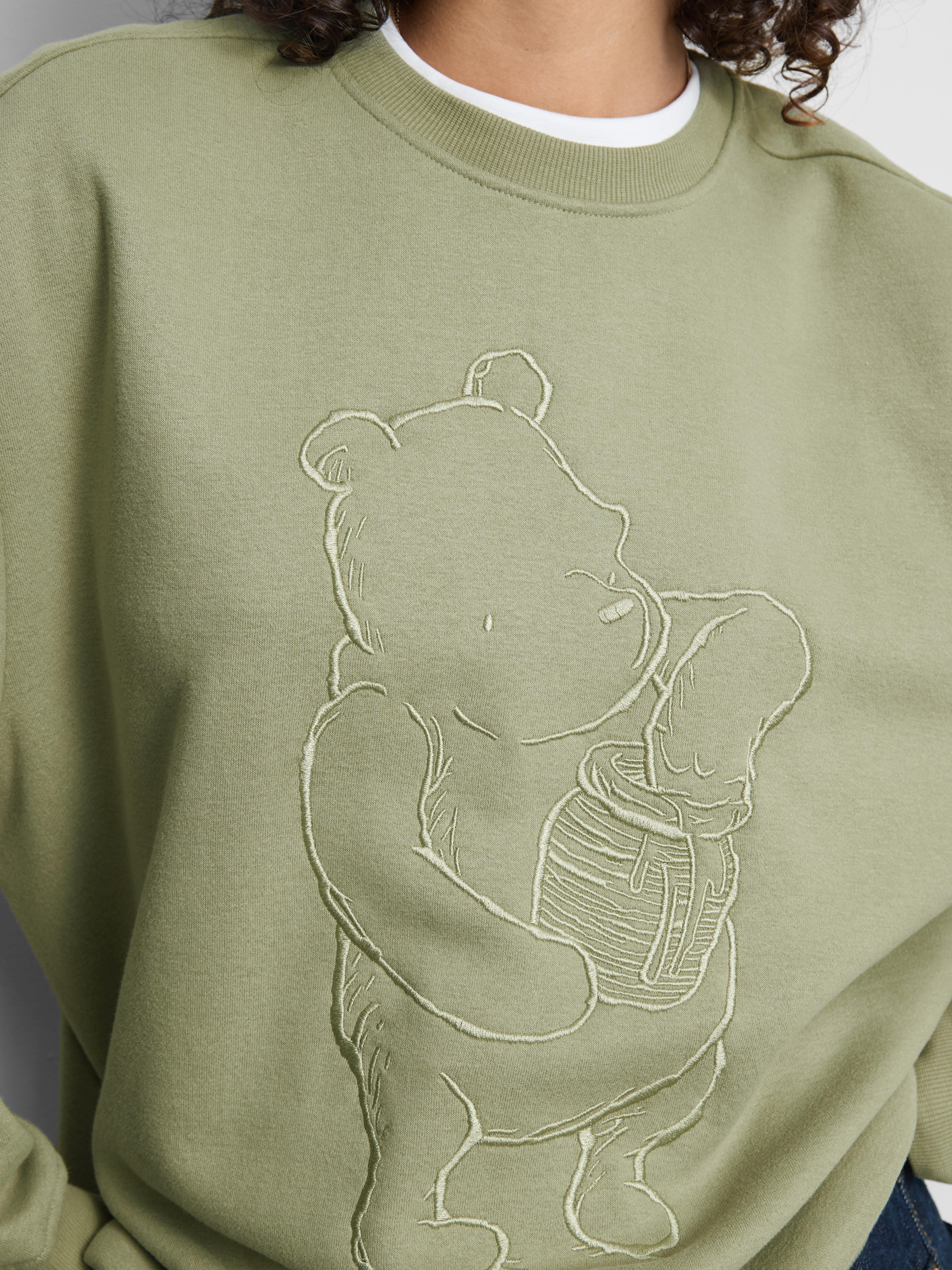 Disney's Winnie the Pooh Embroidered Graphic Sweatshirt - Green