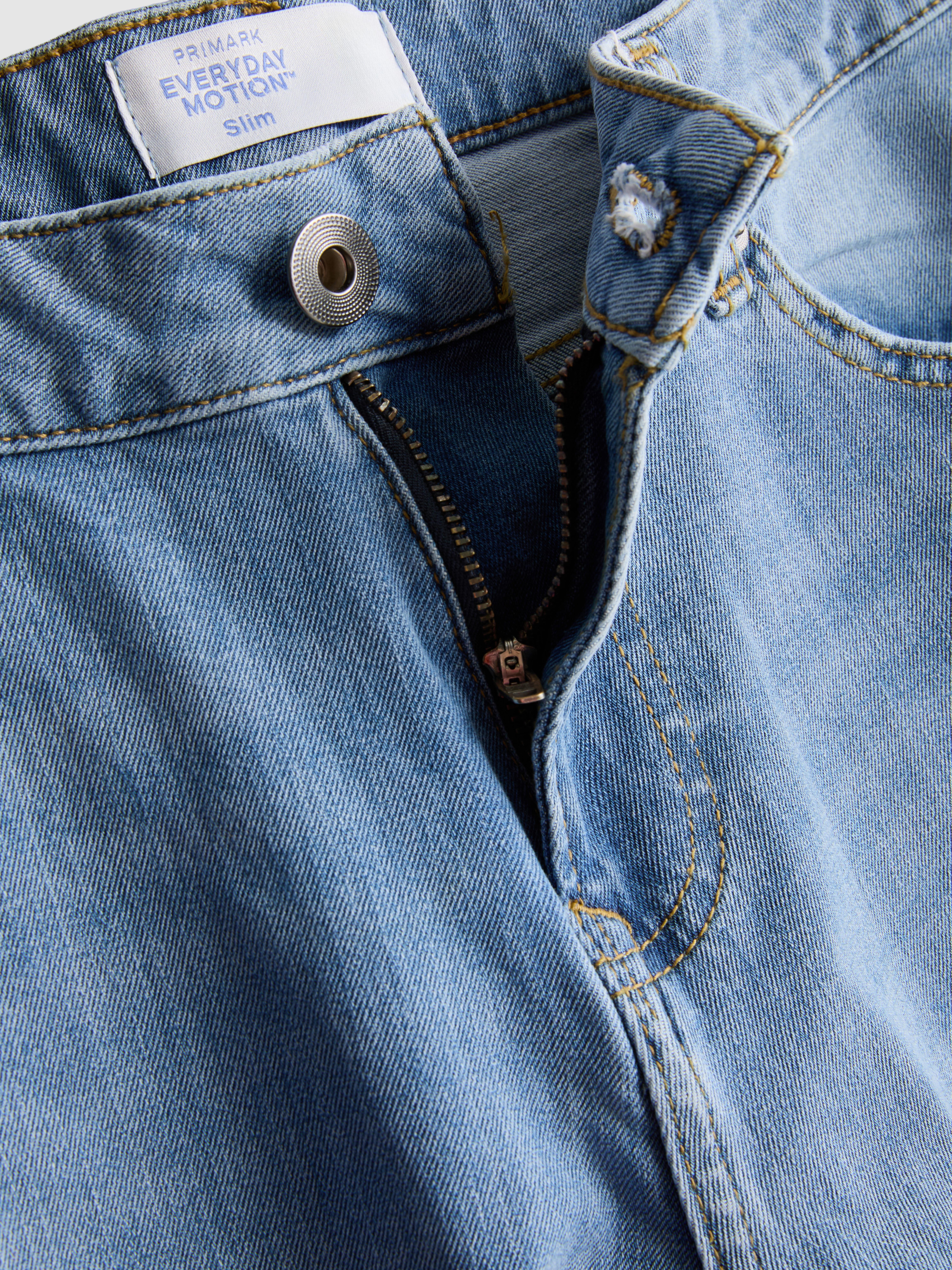Mid-Rise Slim Fit Jeans - Light Blue