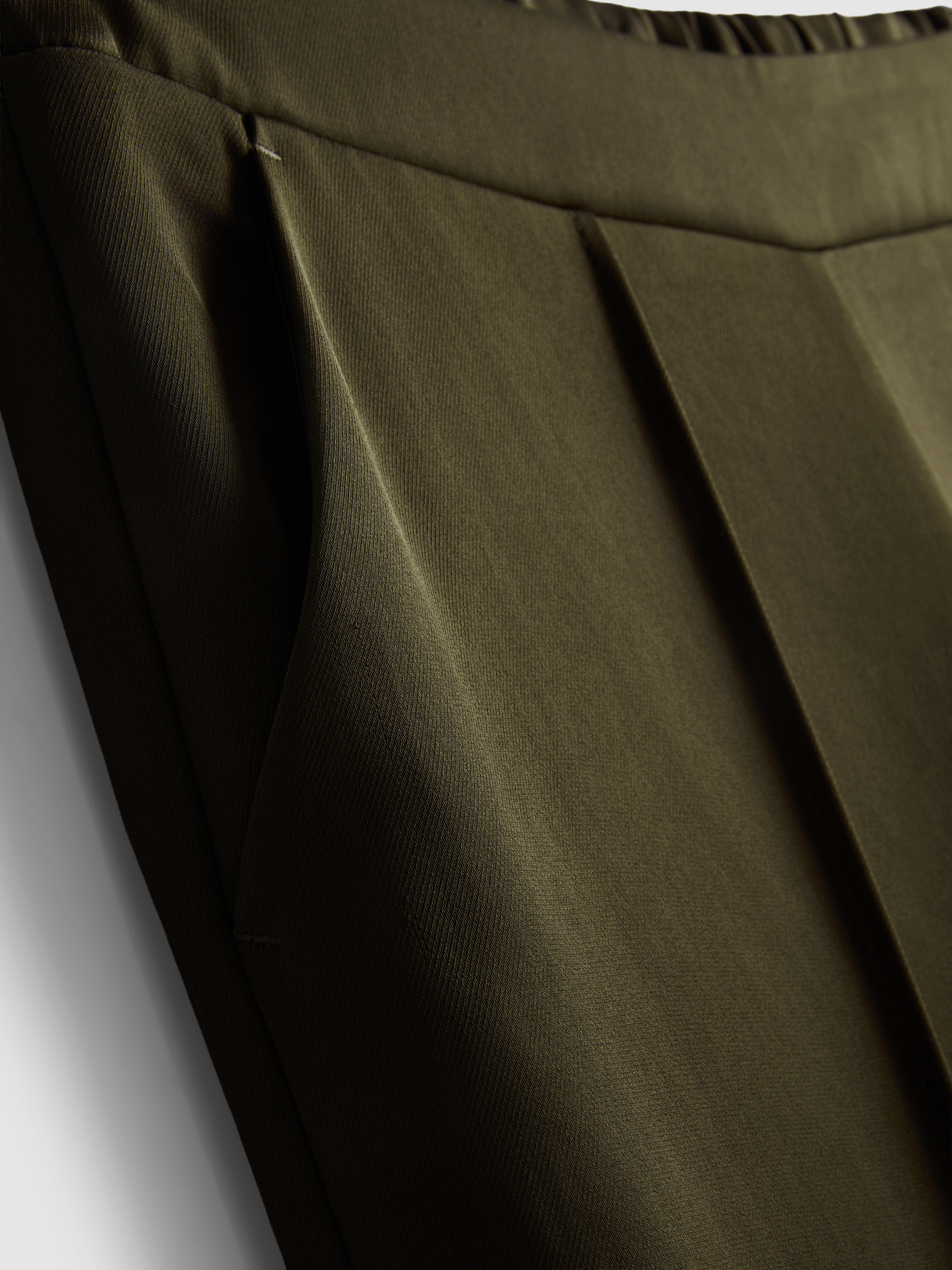 The Edit Satin Straight Leg Pants - Olive