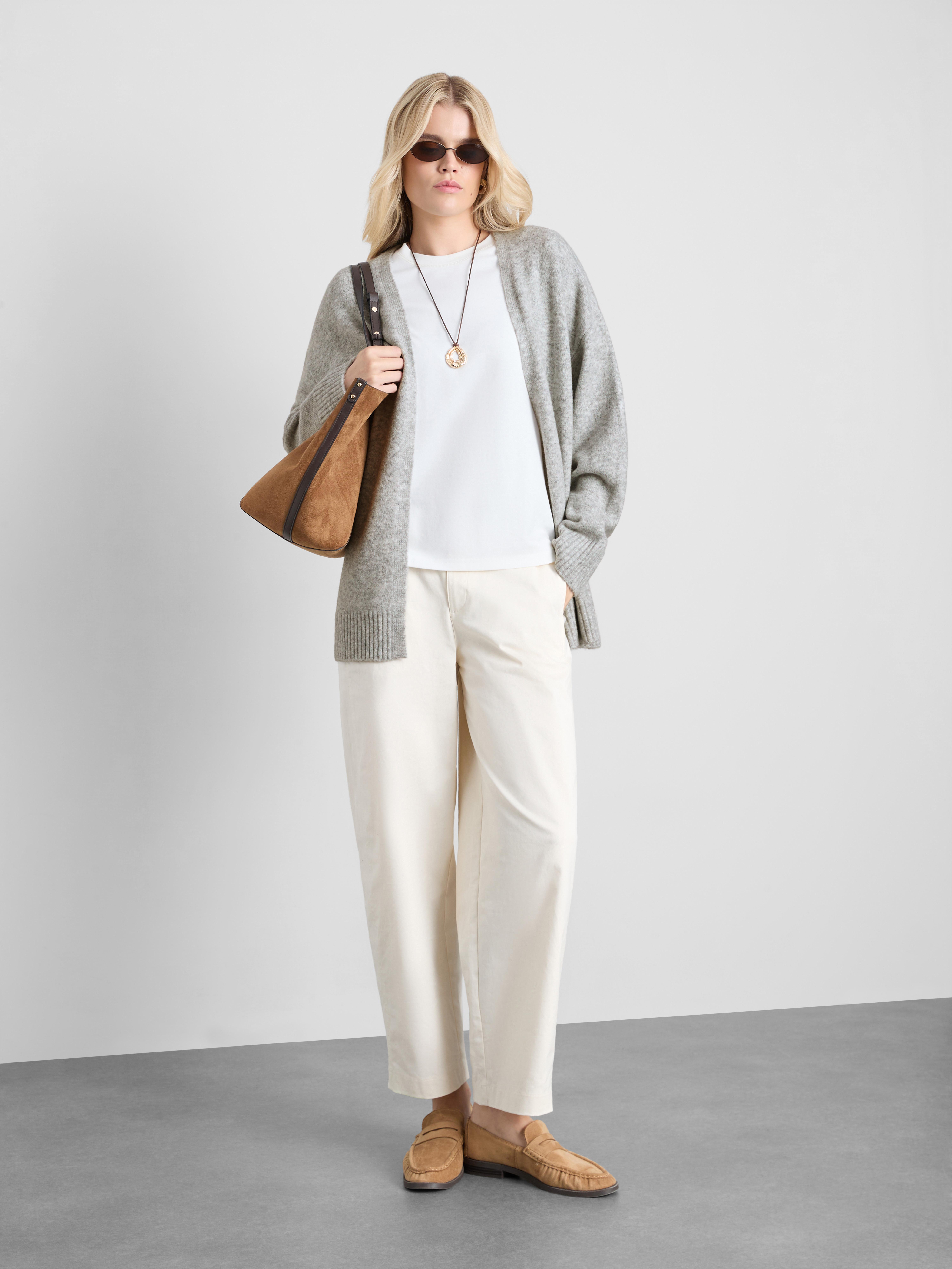 Classic Relaxed Knitted Cardigan - Light Gray