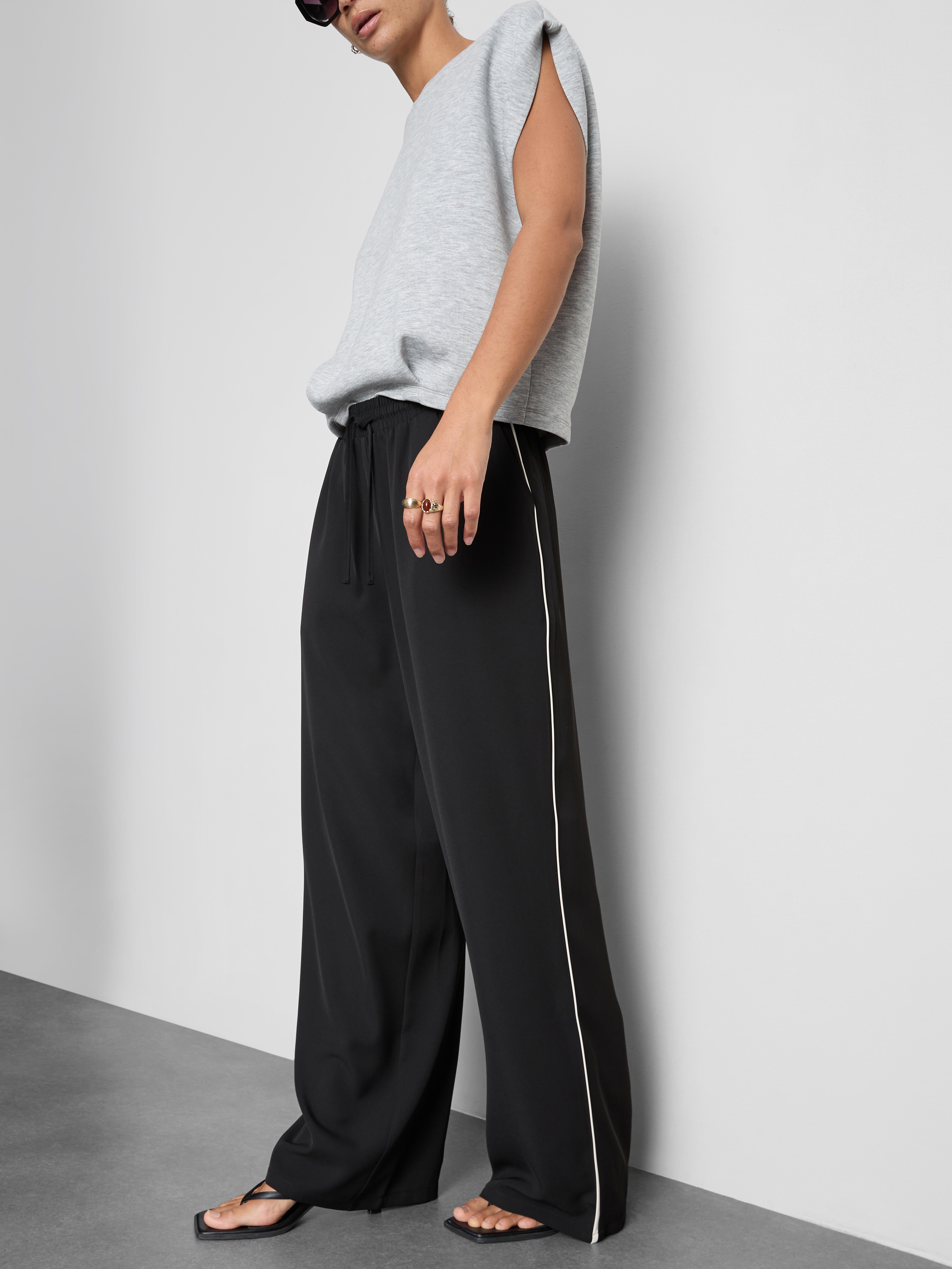 Side-Stripe Joggers - Black