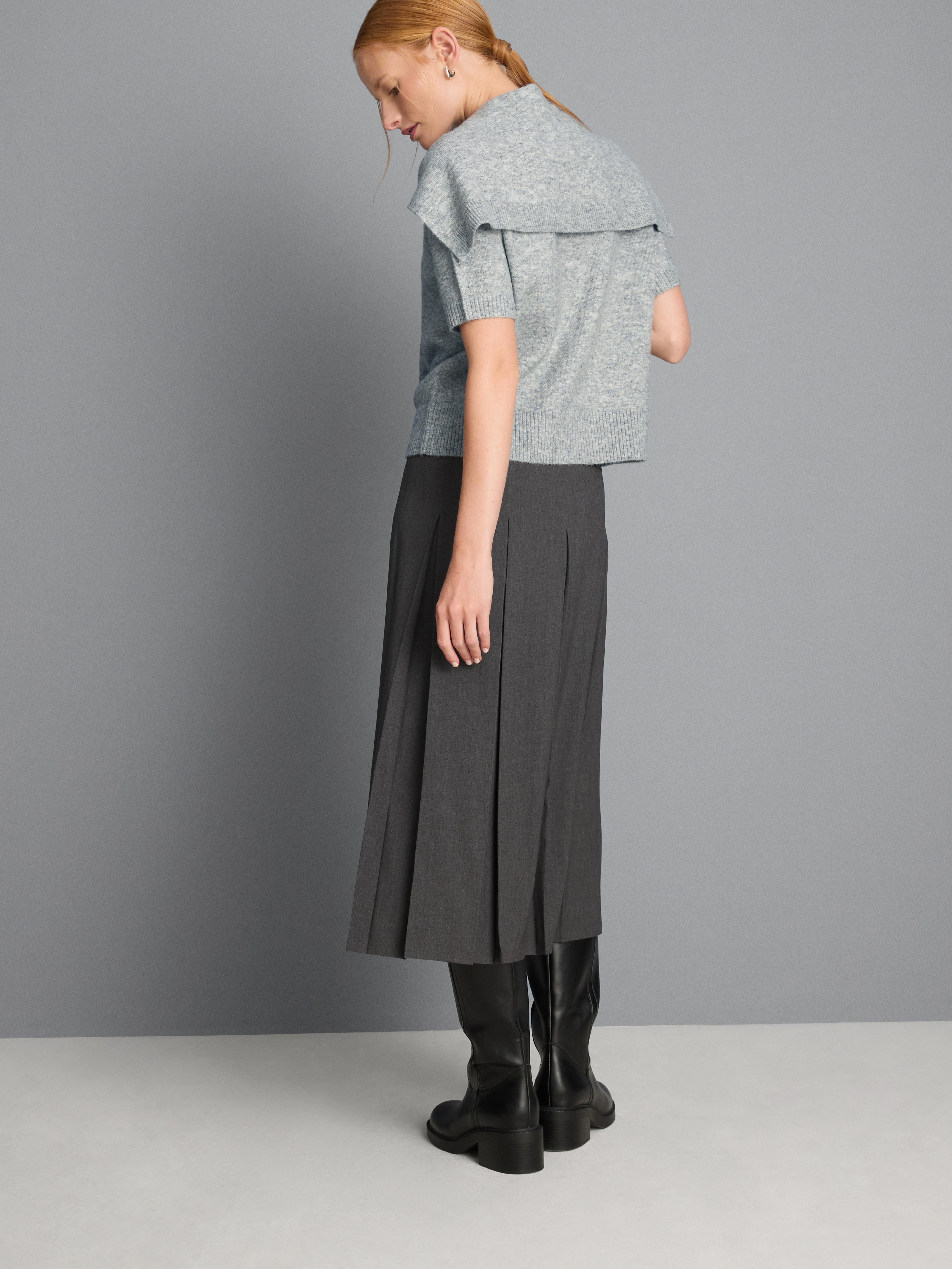 Knitted Tie Neck Tee - Light Gray