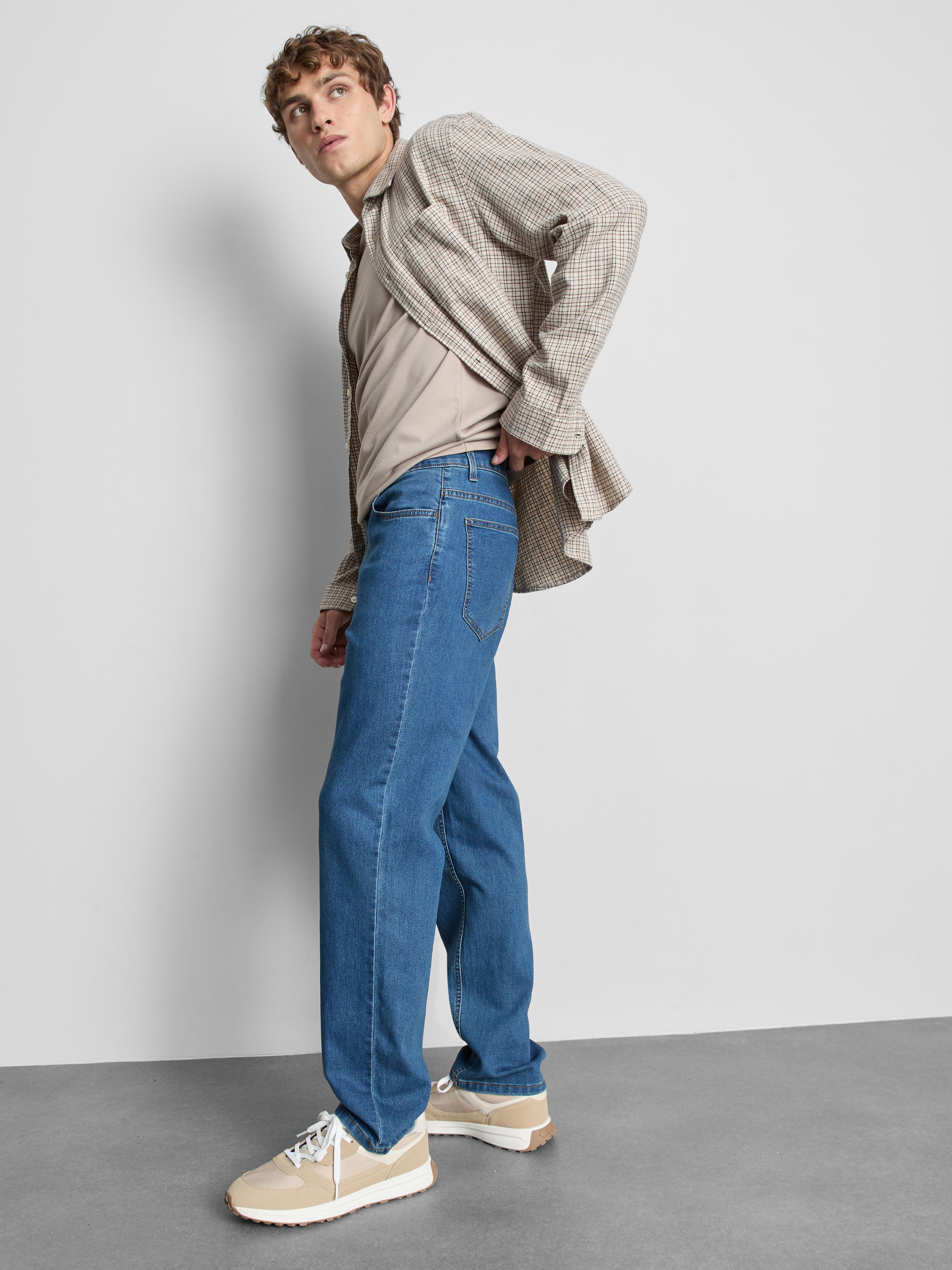 Mid Rise Straight Leg Jeans - Blue