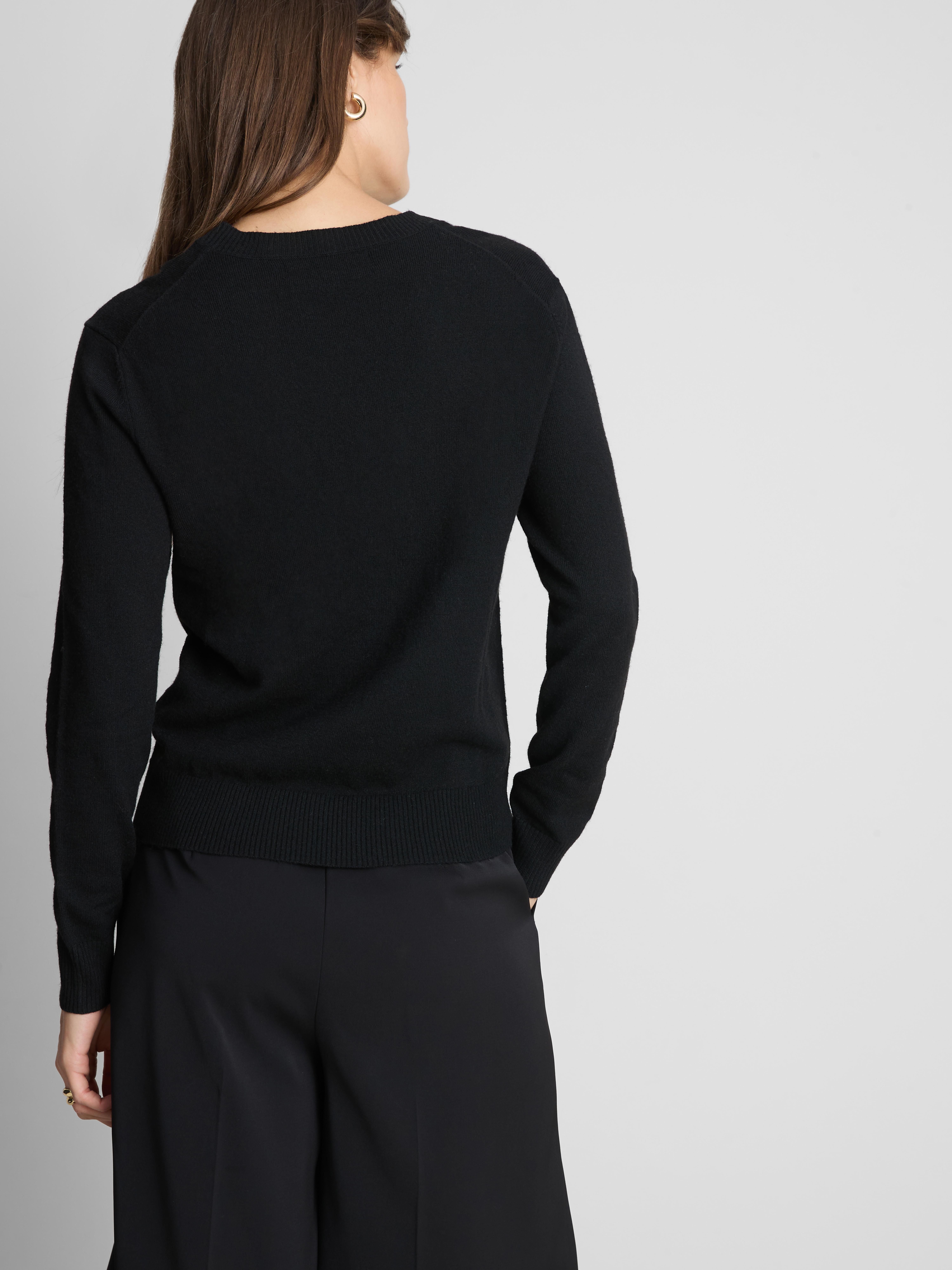 Knitted V-Neck Sweater - Black