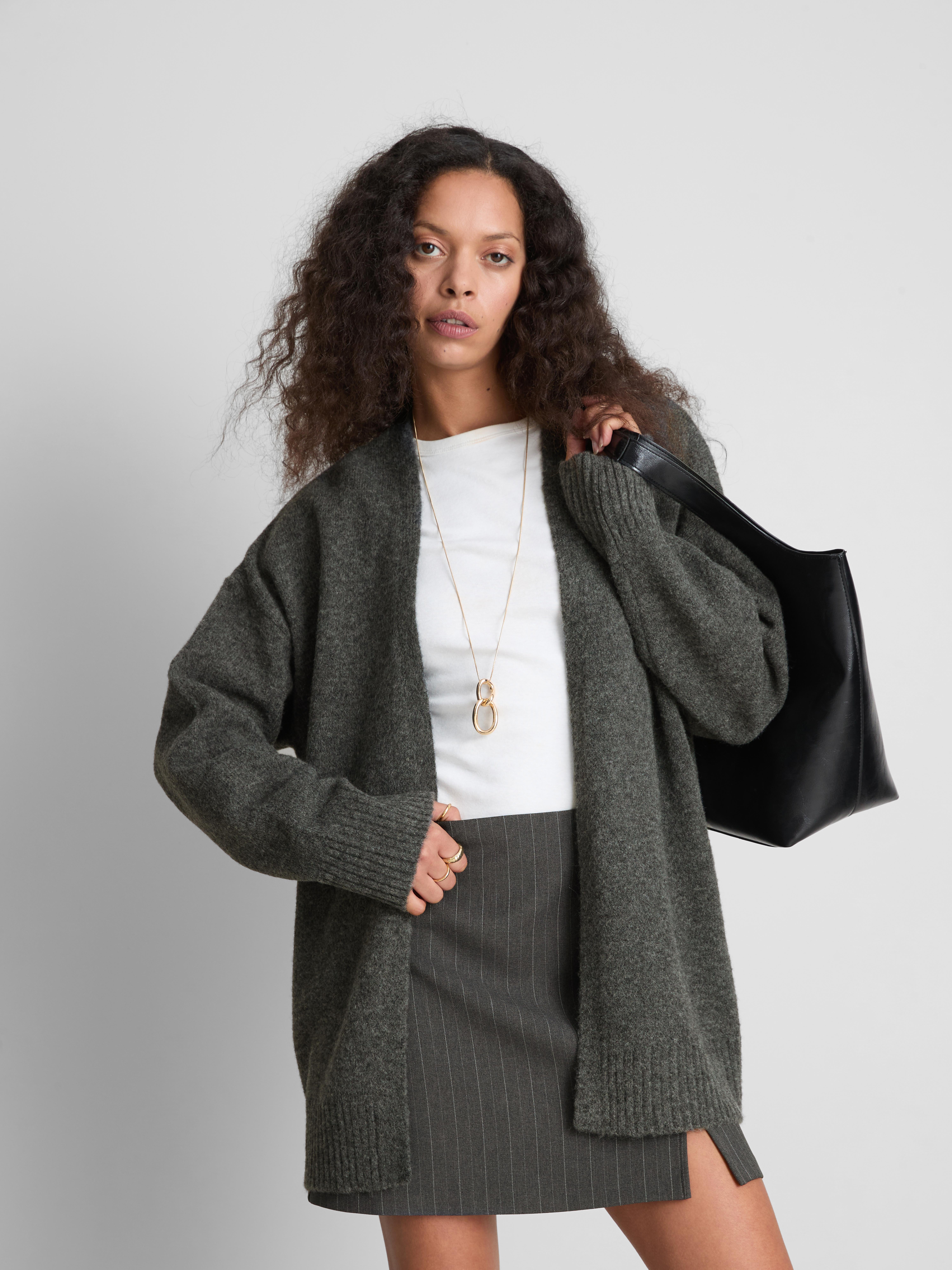 Classic Relaxed Knitted Cardigan - Charcoal Heather
