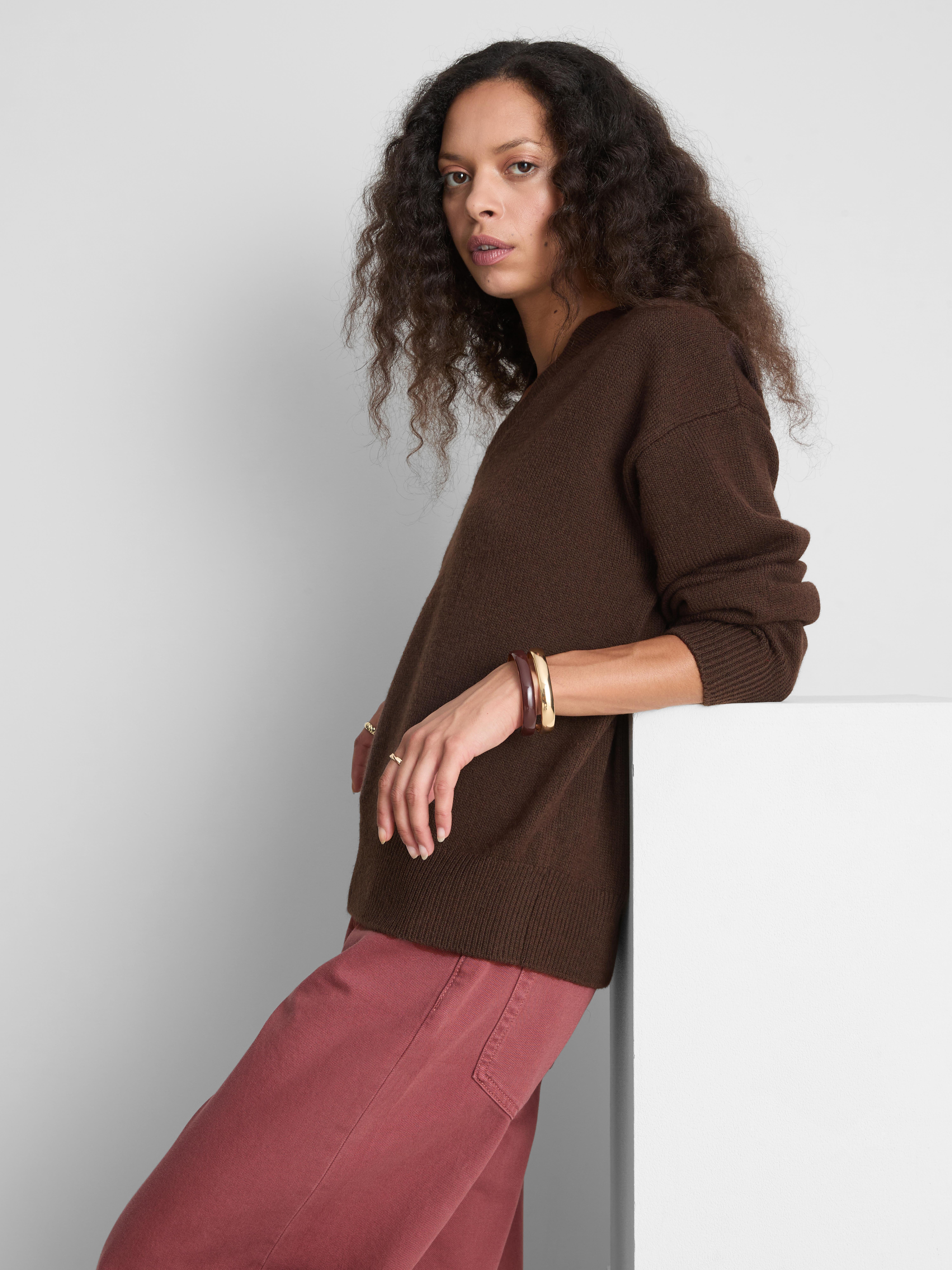 Knitted V-Neck Sweater - Chocolate