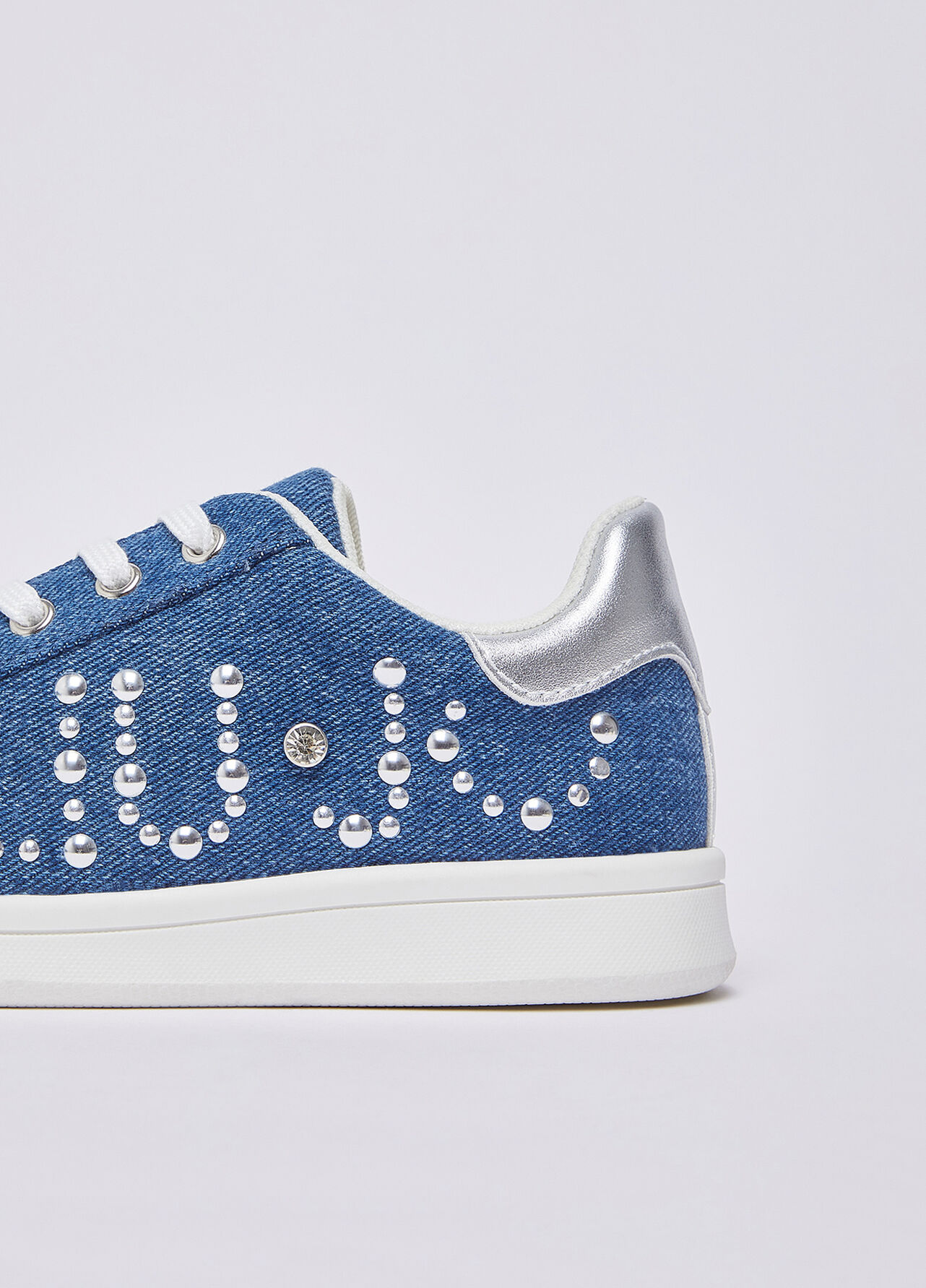 Sneakers in denim con borchie - BLUE