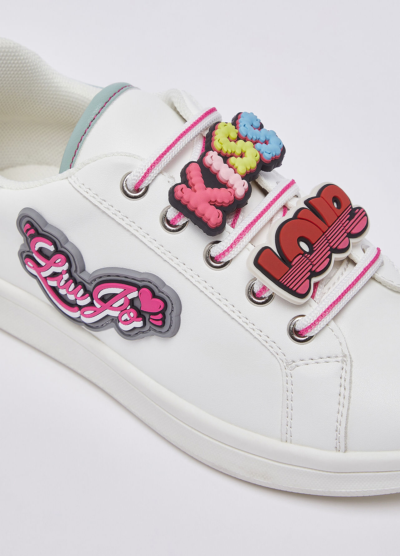 Sneakers con patch - WHITE
