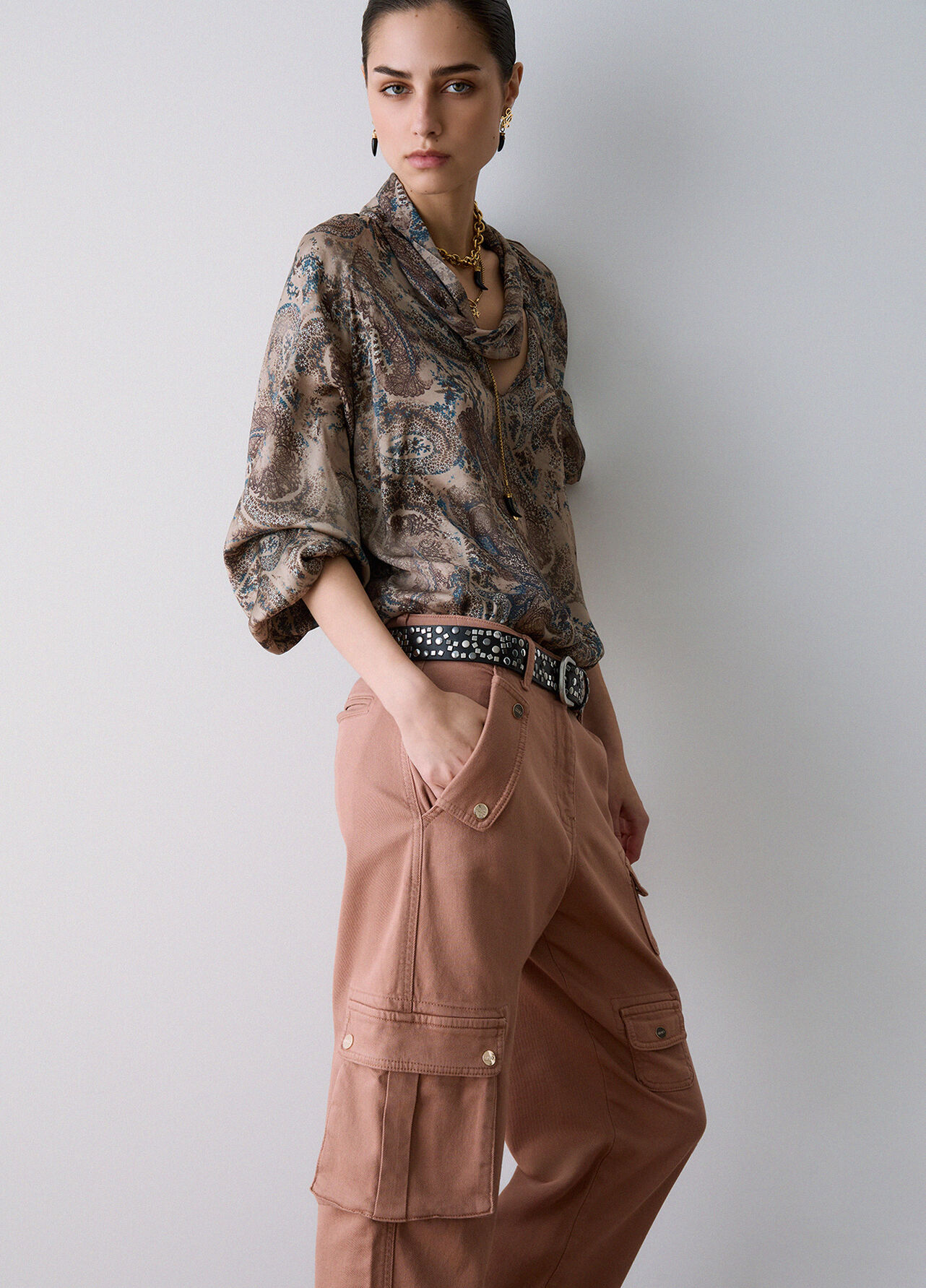 Pantaloni worker con tasche - NUDE