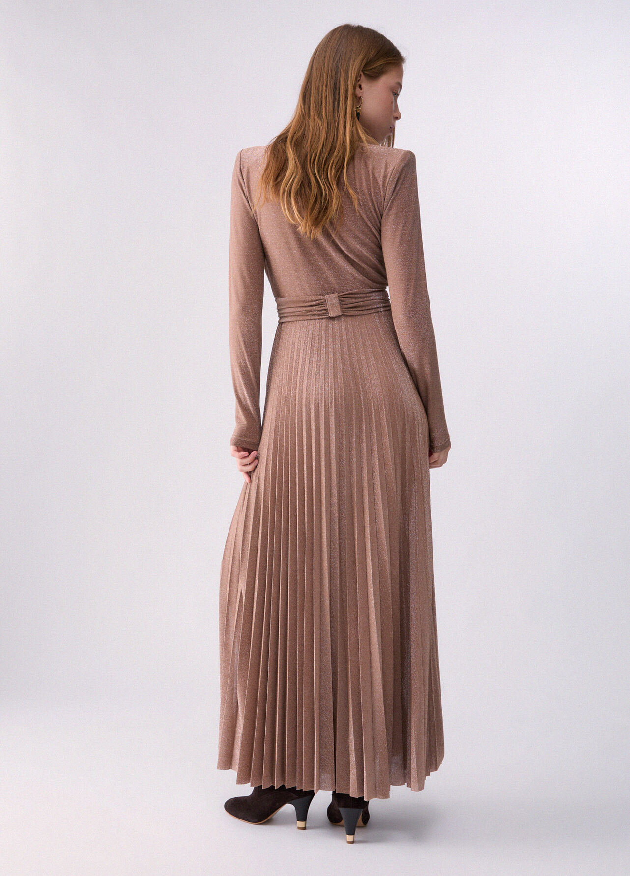 Abito lungo in lurex plissé - NUDE