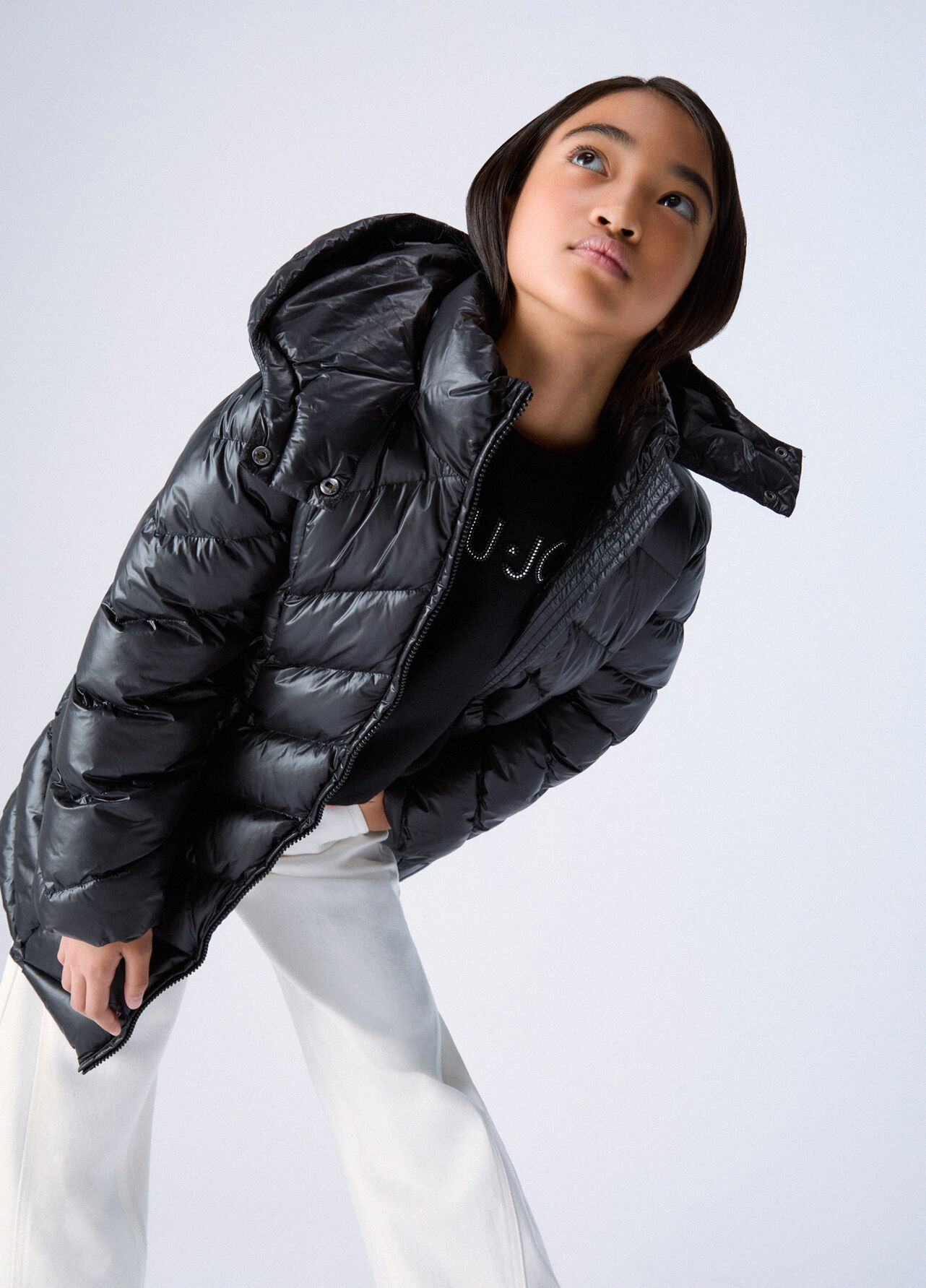 Giacca imbottita lunga con cappuccio - BLACK