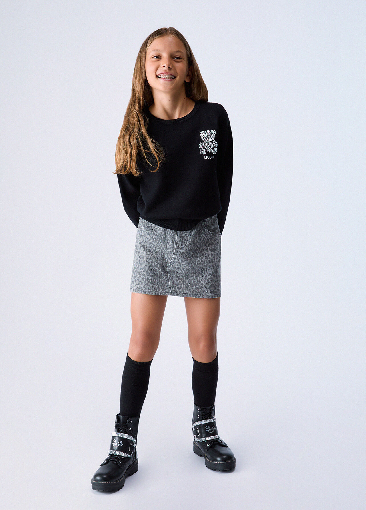 Maglia con ricamo gioiello - BLACK