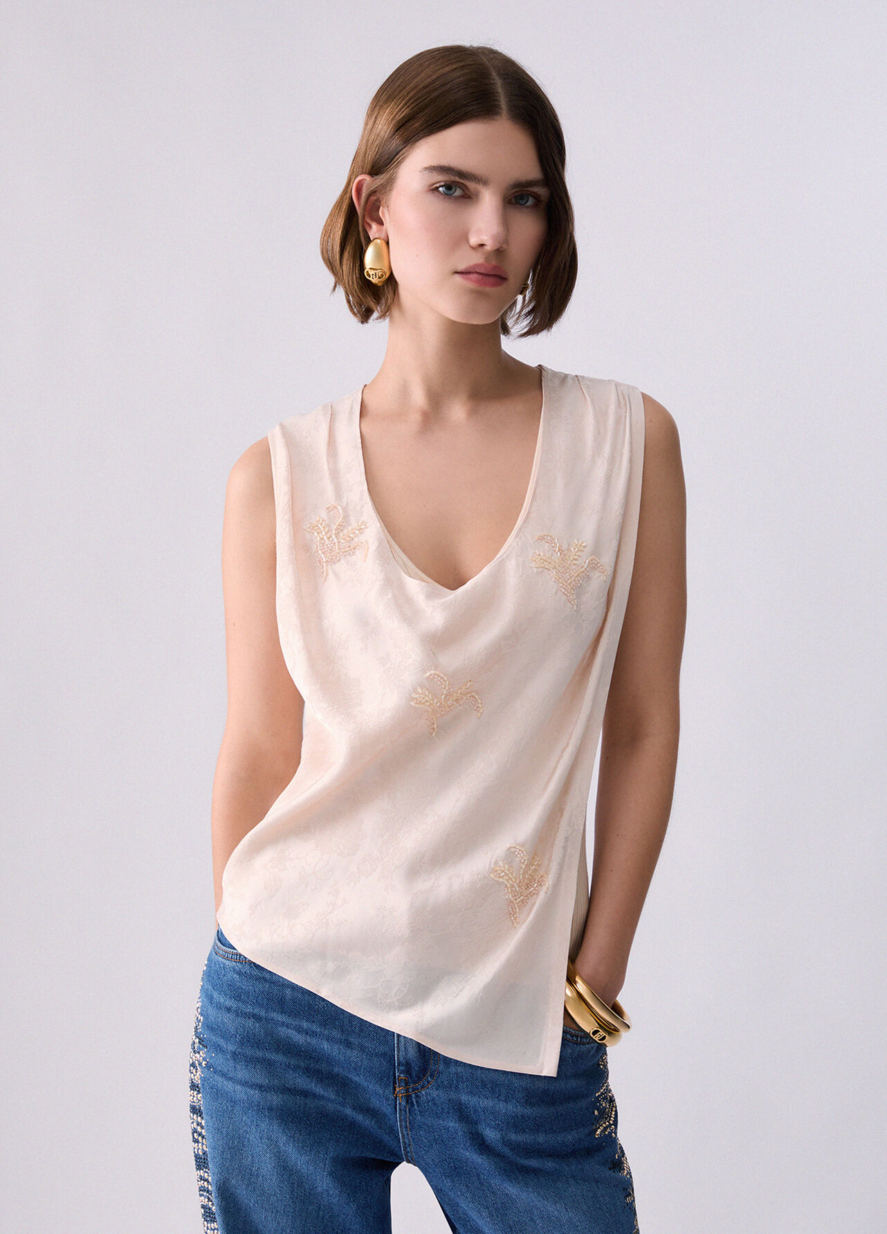 Top con ricami gioiello - CREAM
