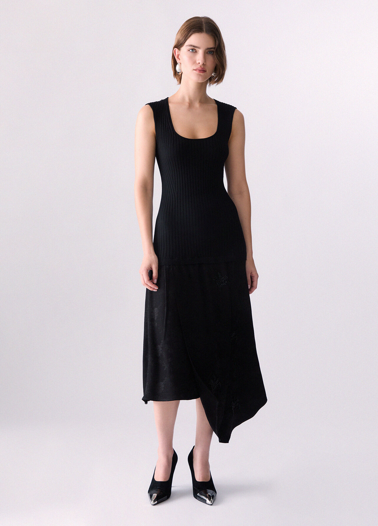 Abito con ricami gioiello - BLACK