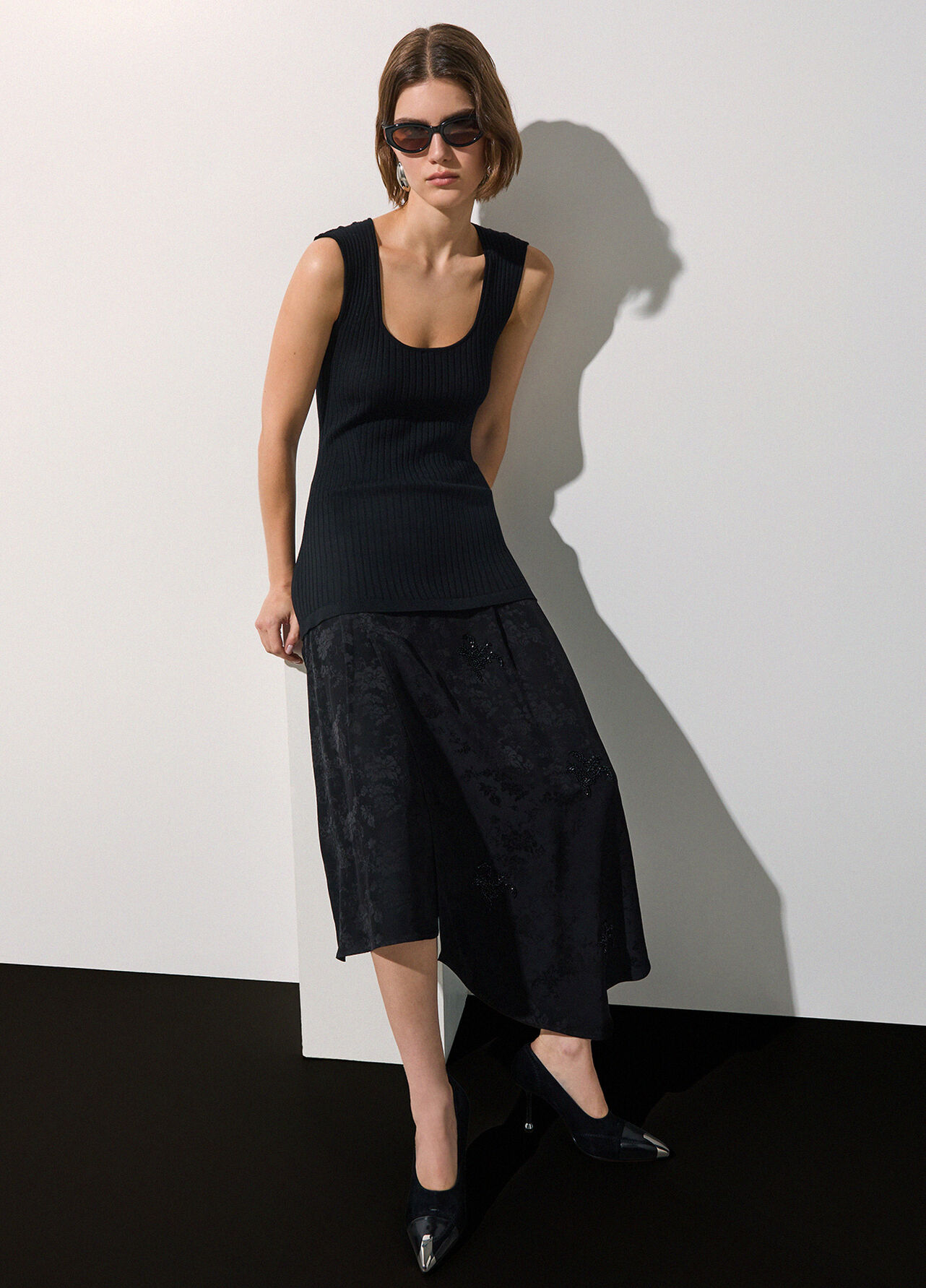 Abito con ricami gioiello - BLACK