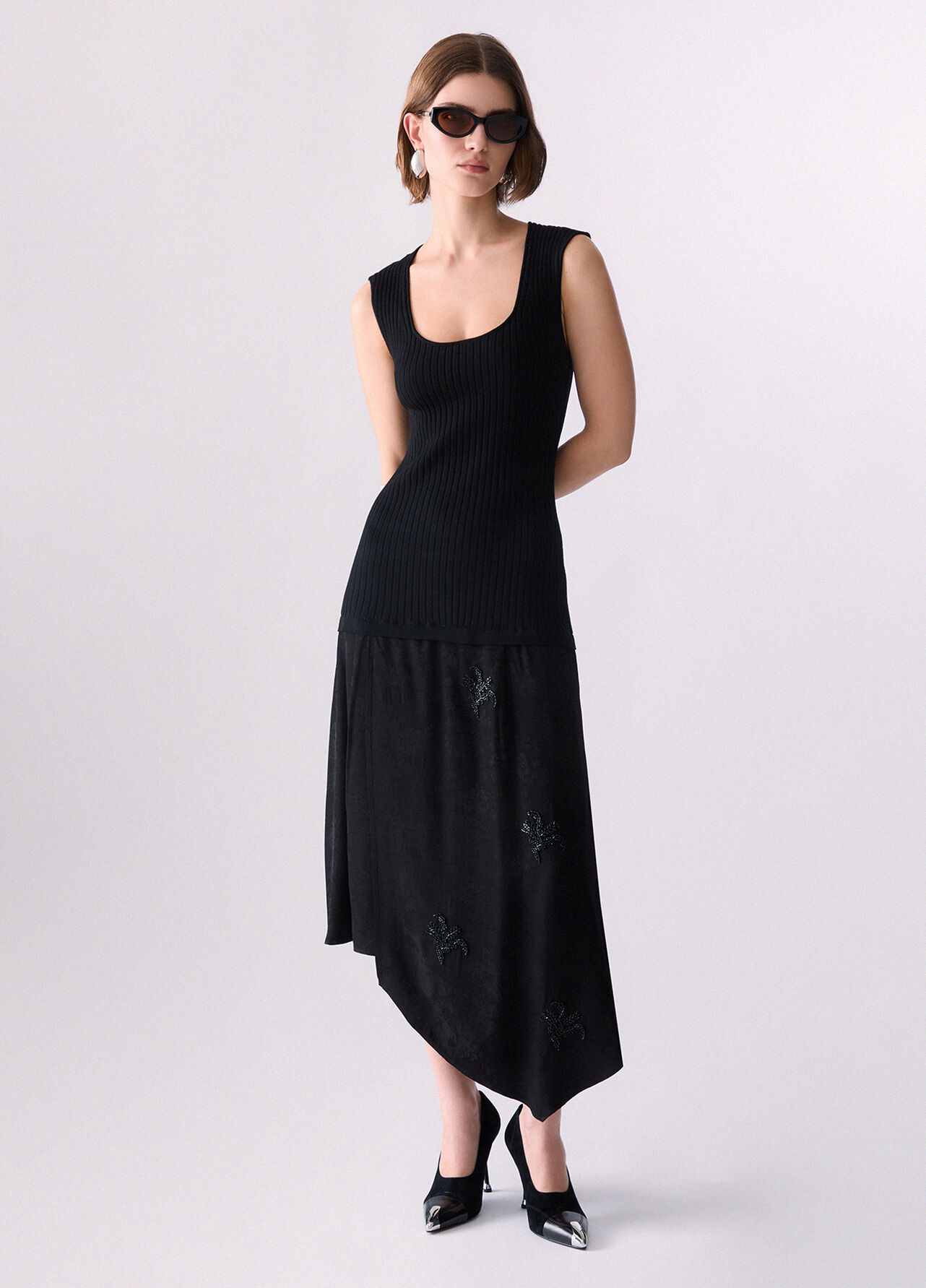 Abito con ricami gioiello - BLACK