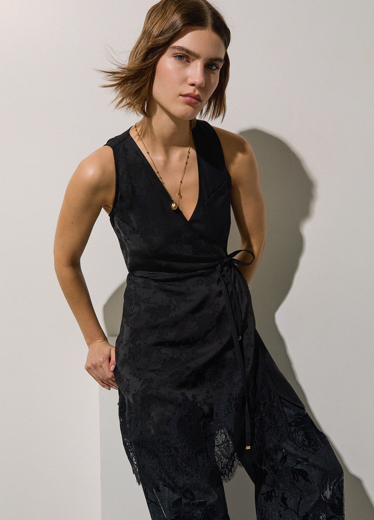 Abito corto jacquard - BLACK