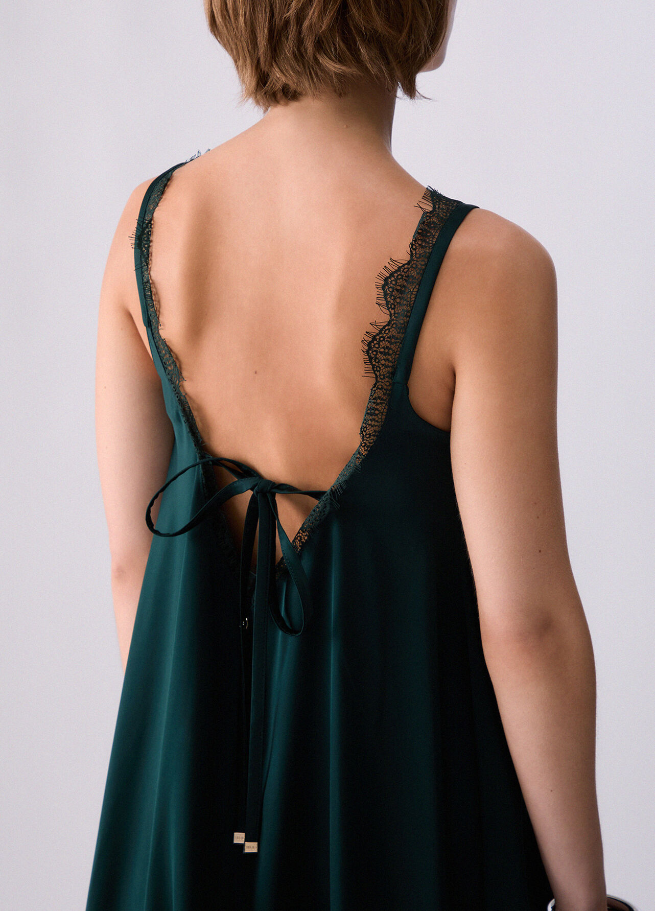 Abito asimmetrico in raso - DARK GREEN