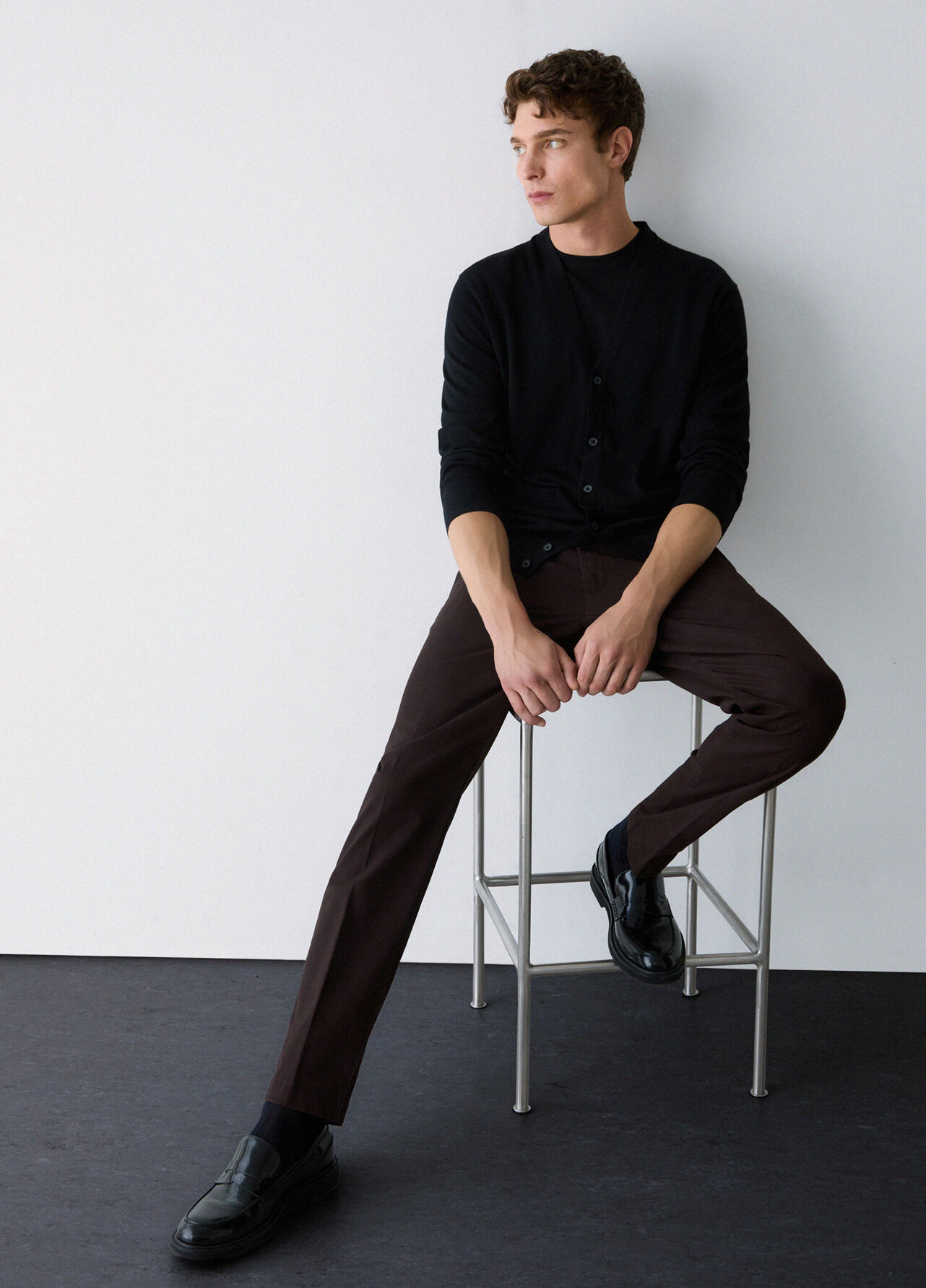 Pantaloni chino in gabardine - BROWN