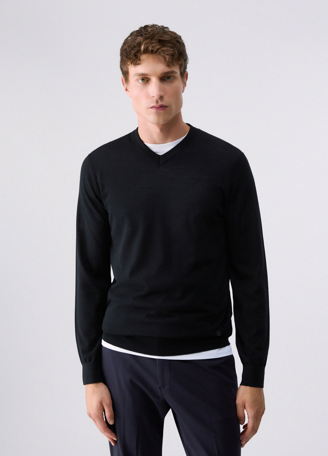 Maglia scollo a V in lana merino - BLACK