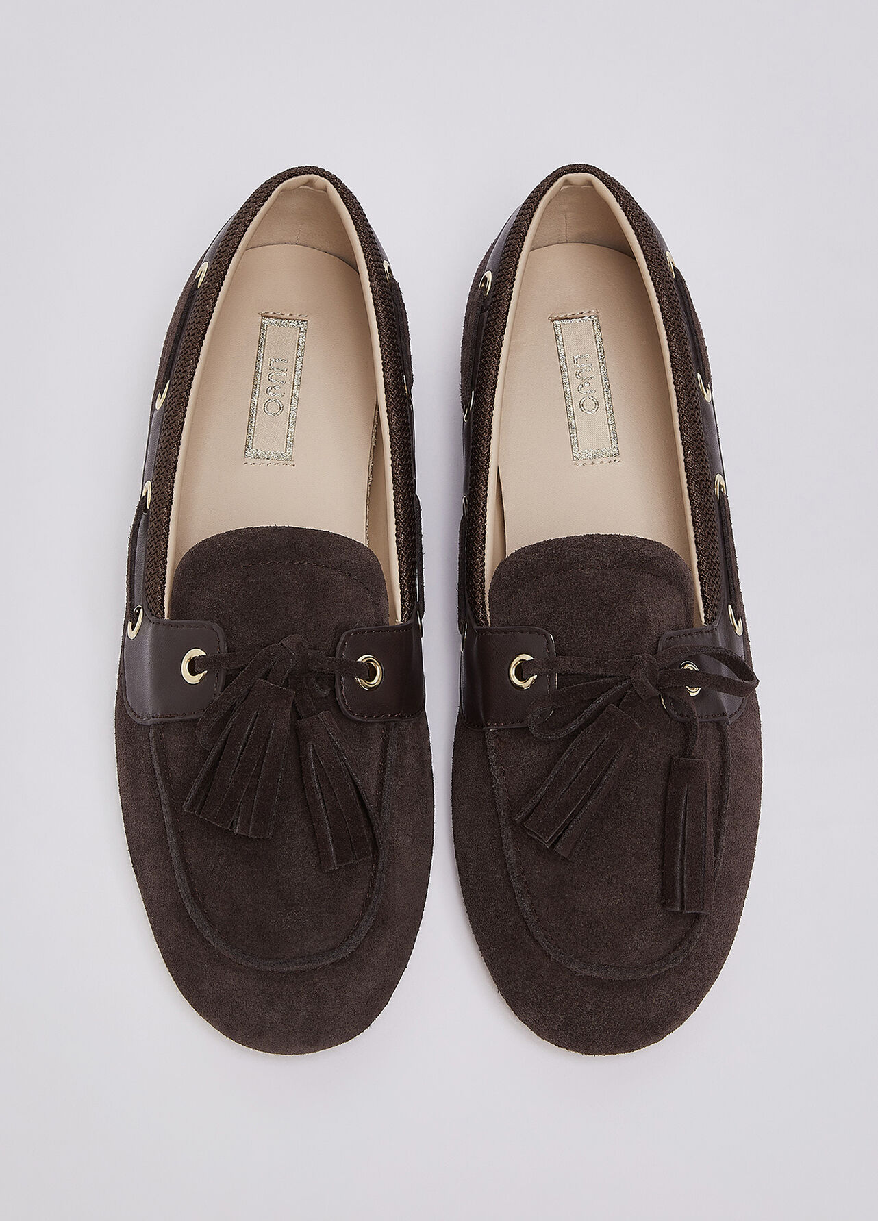 Mocassini in suede con nappine - MOCHA