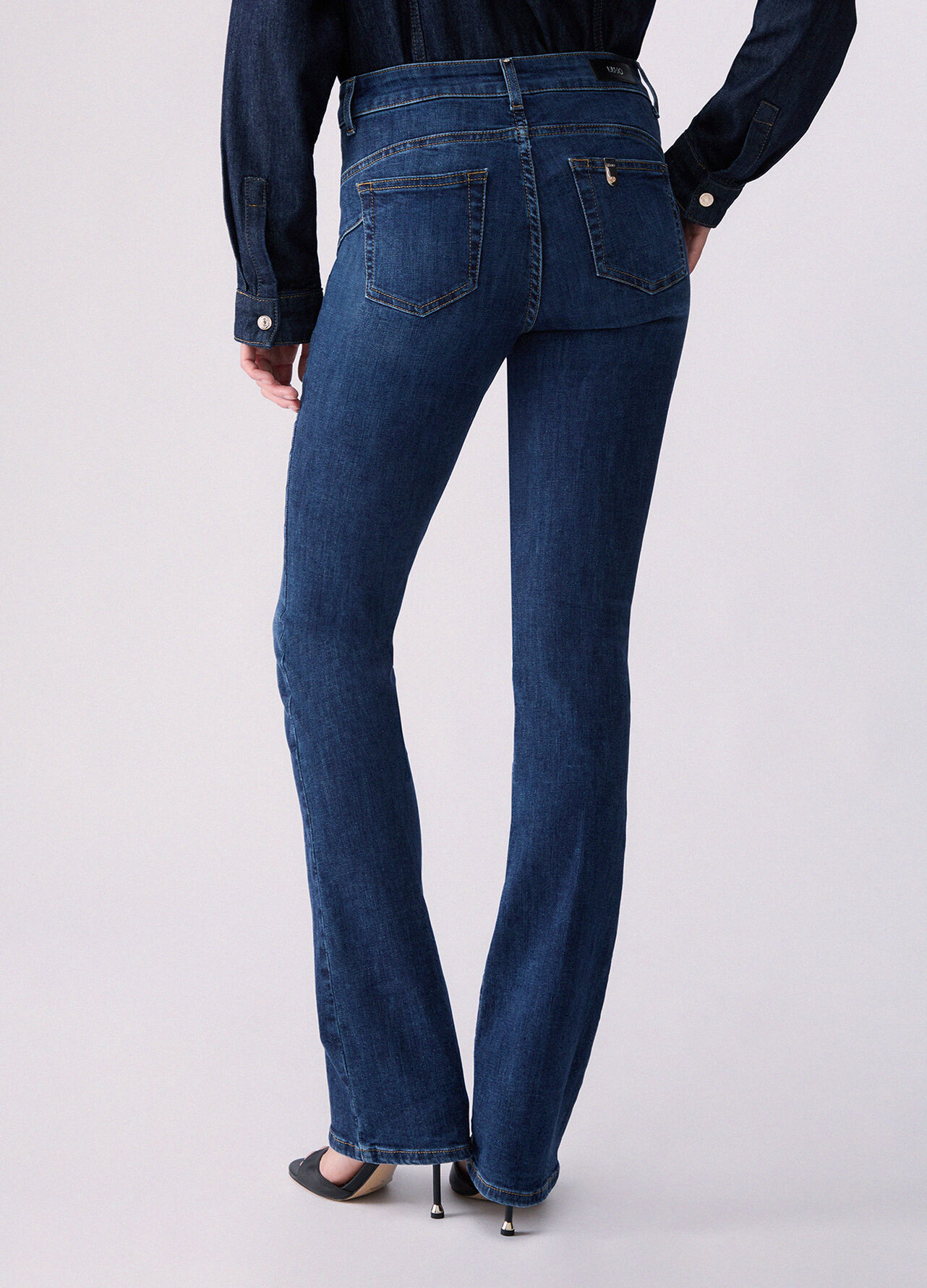 Jeans bootcut con bottoni gioiello - BLUE DENIM